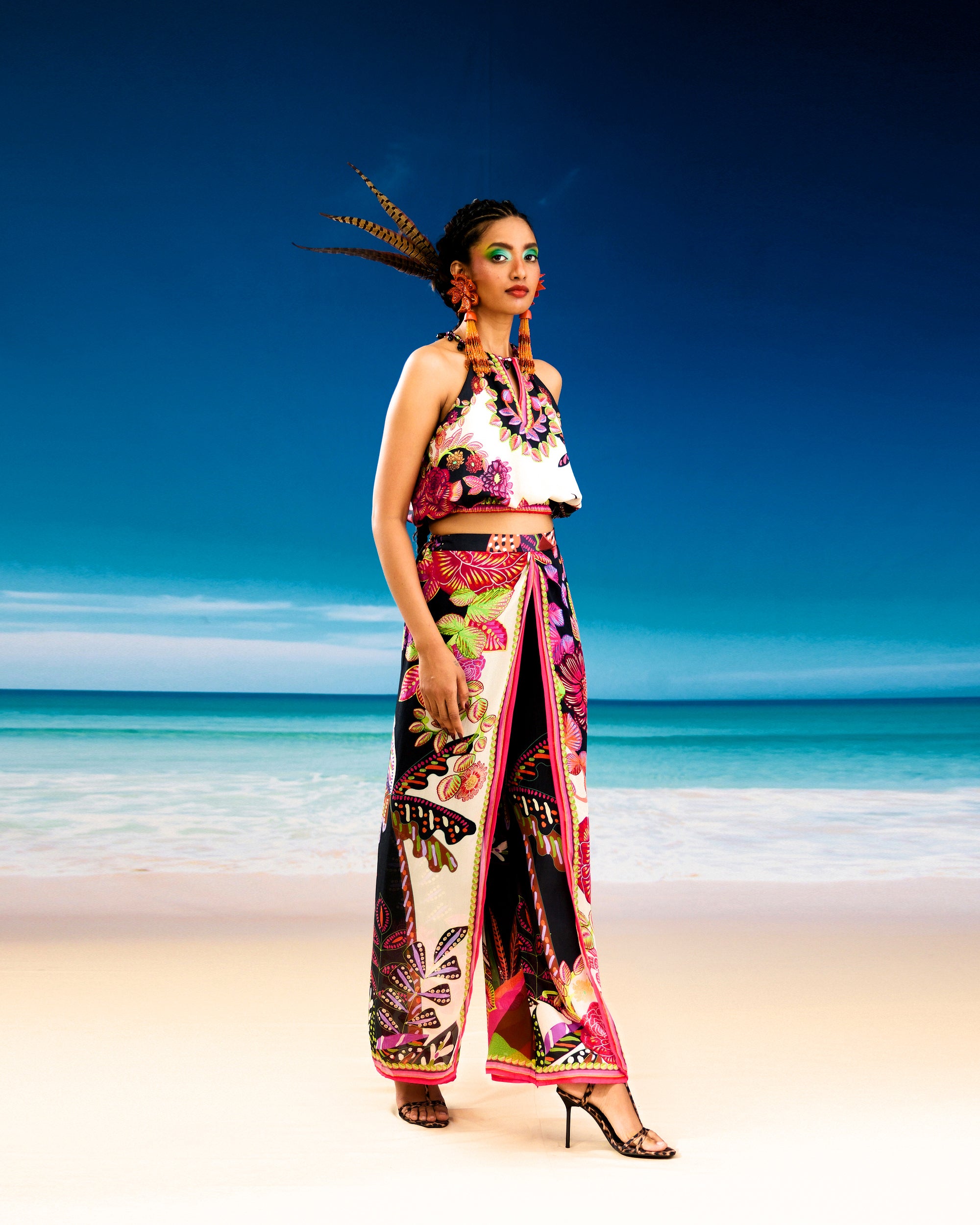 Jamaica : Chandani/Gulbano - Ivory/black