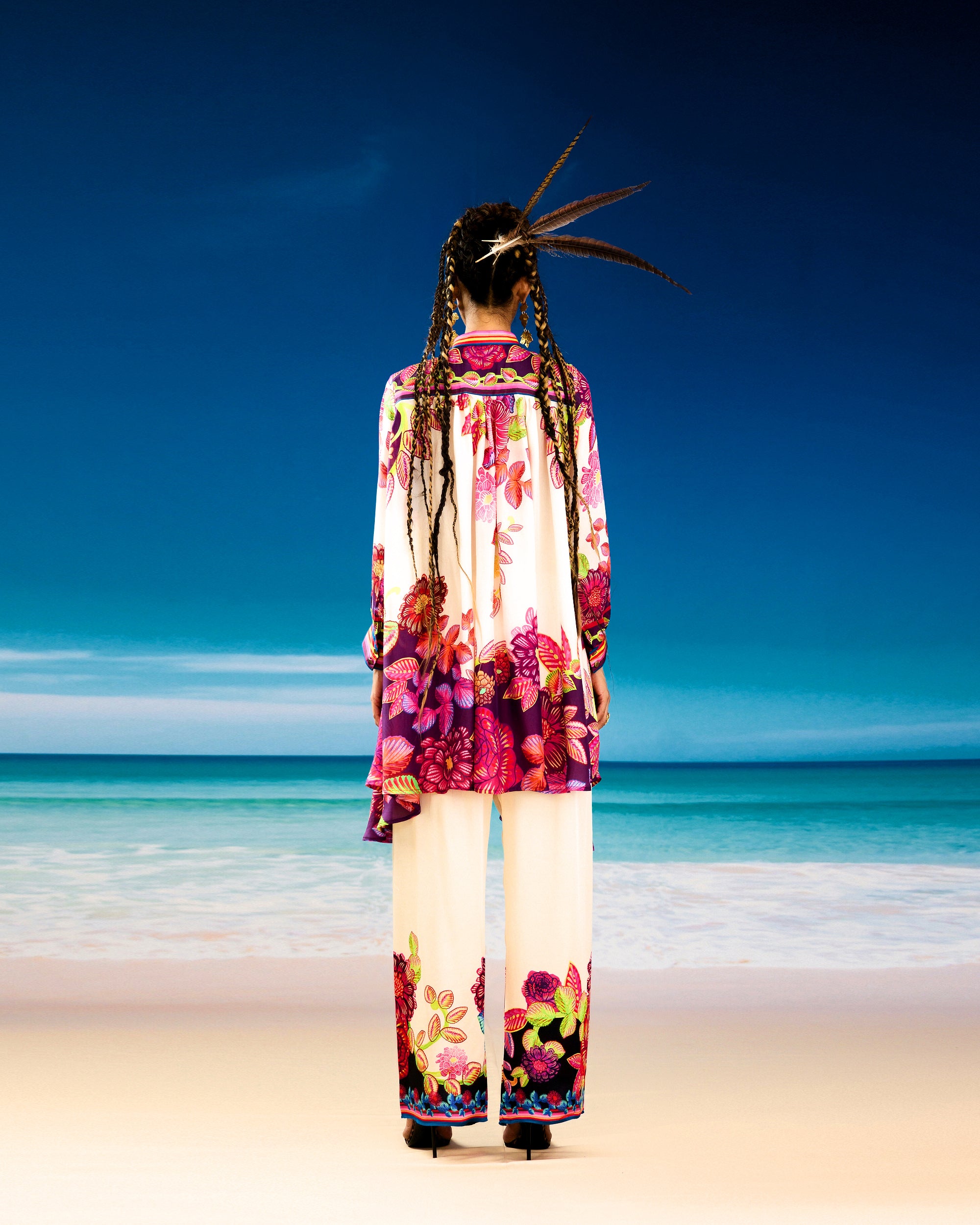 Jamaica : Nilofer - Ivory/Purple