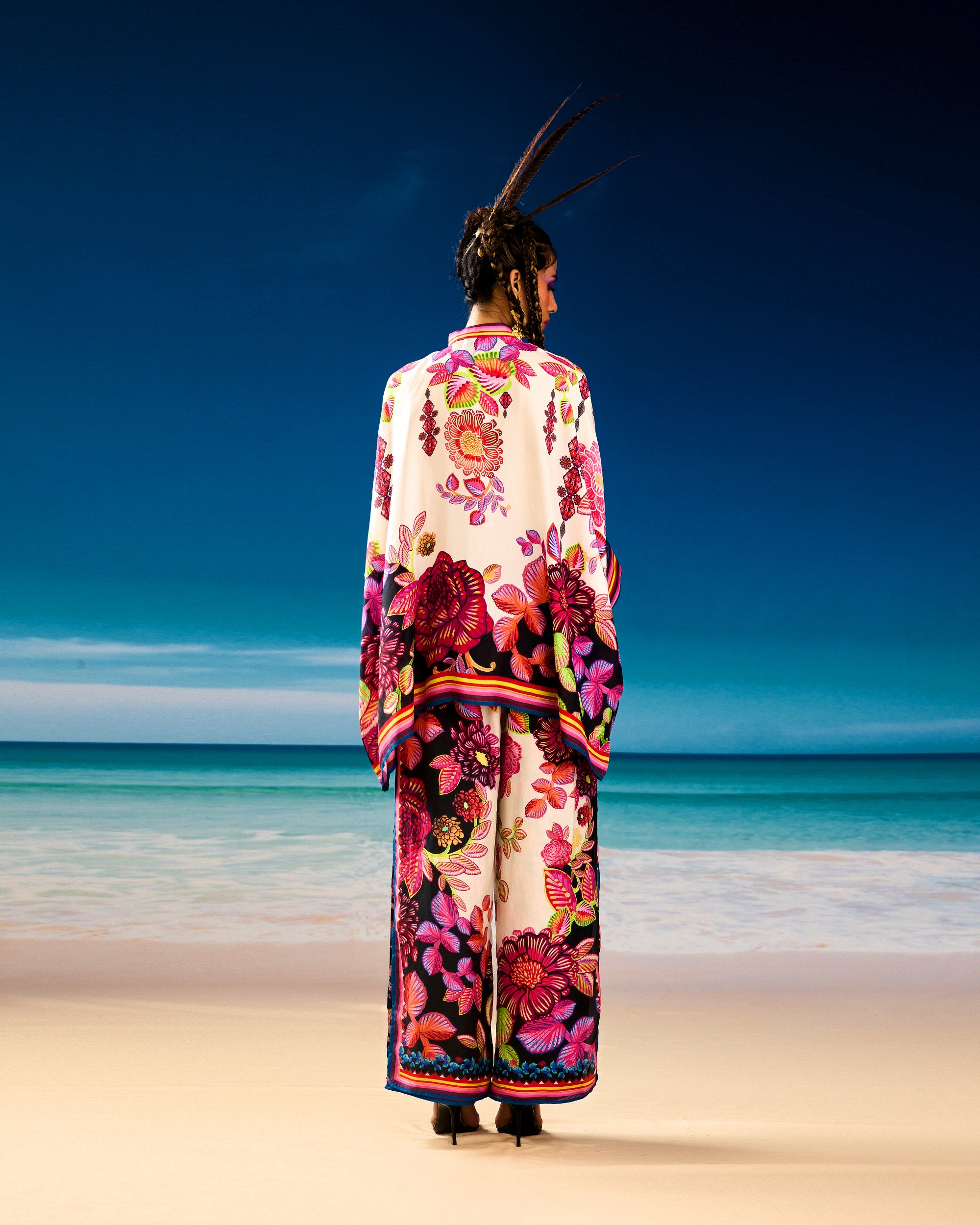 Jamaica : Chanel/Gloria - Ivory/Black