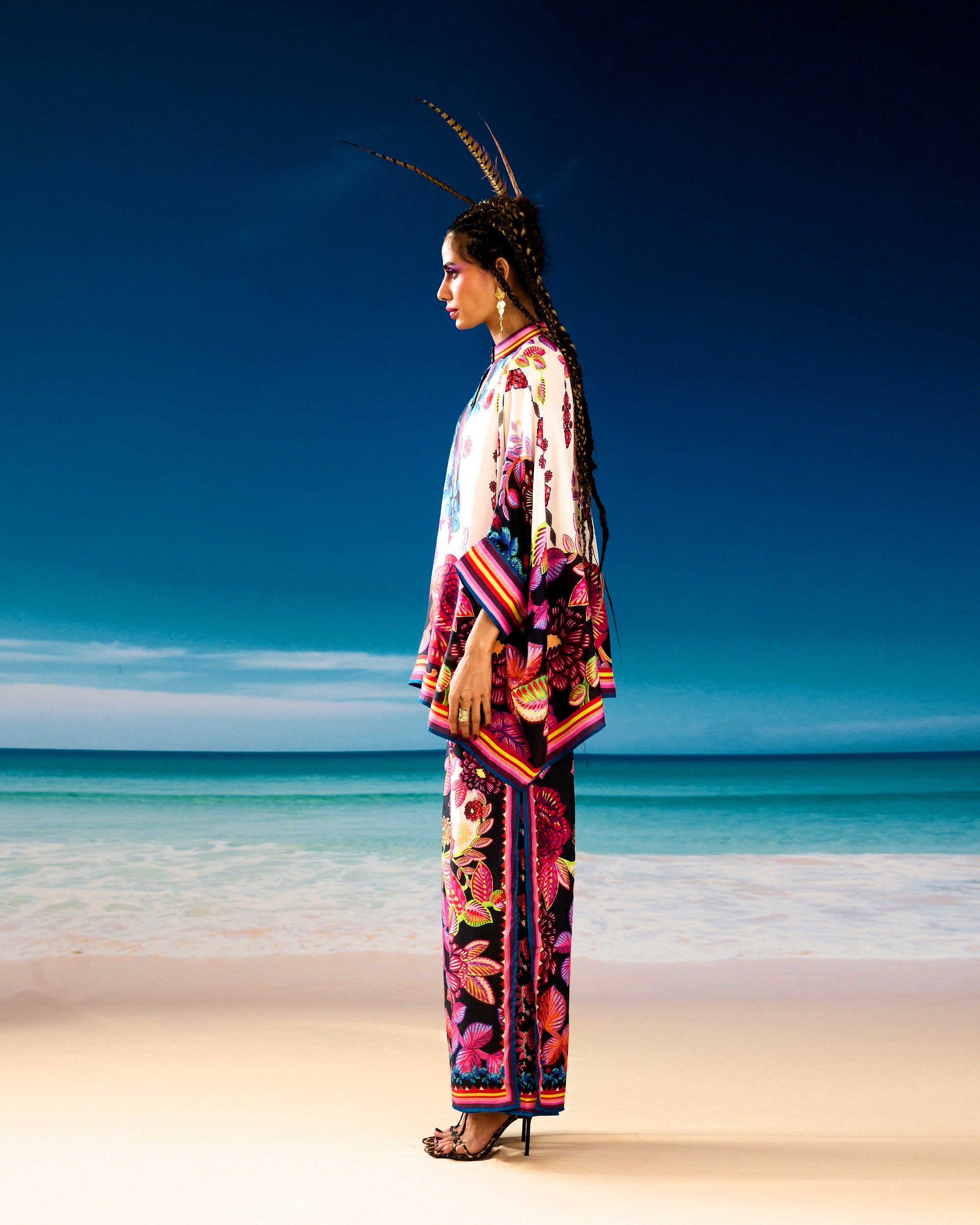 Jamaica : Chanel/Gloria - Ivory/Black