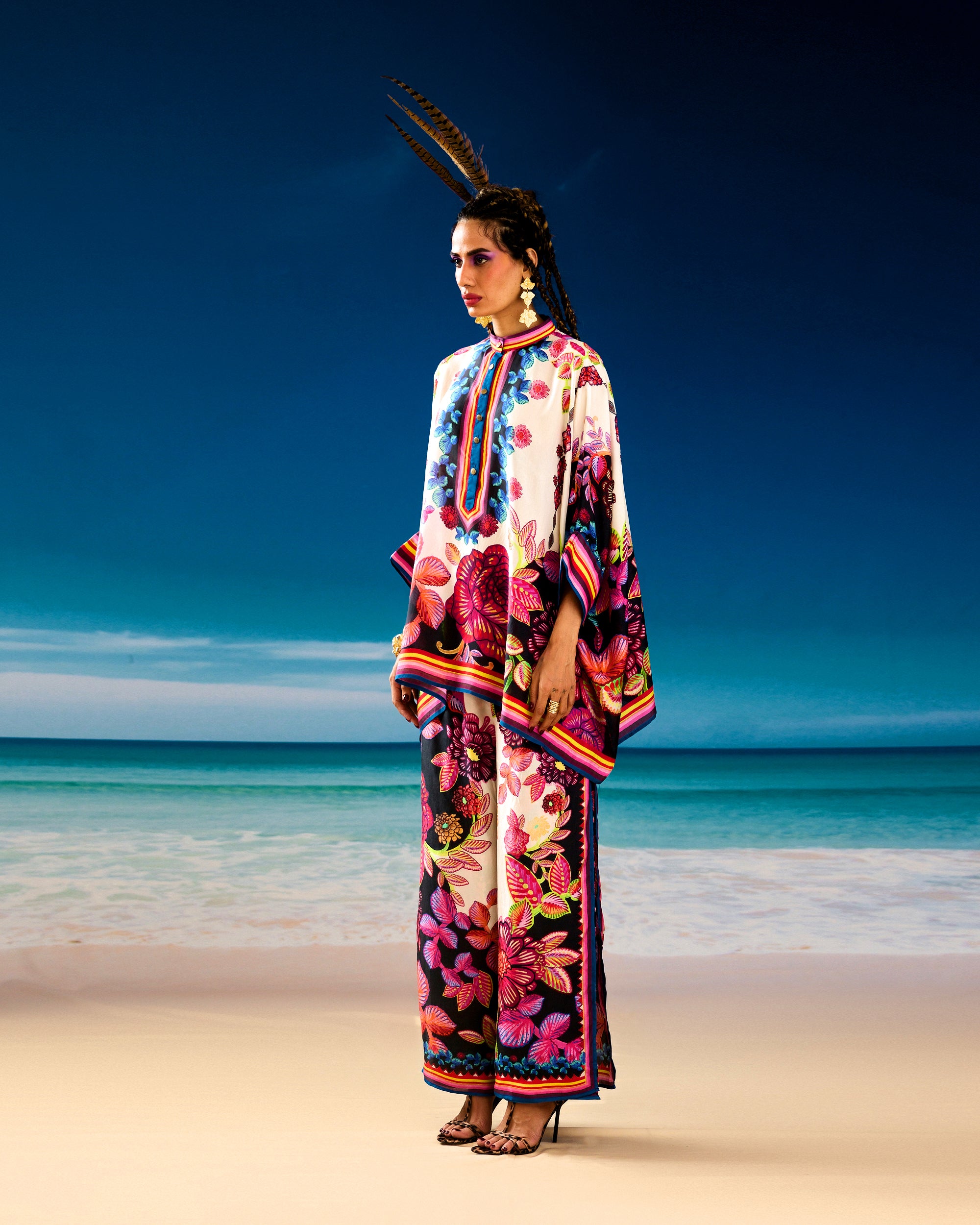Jamaica : Chanel/Gloria - Ivory/Black