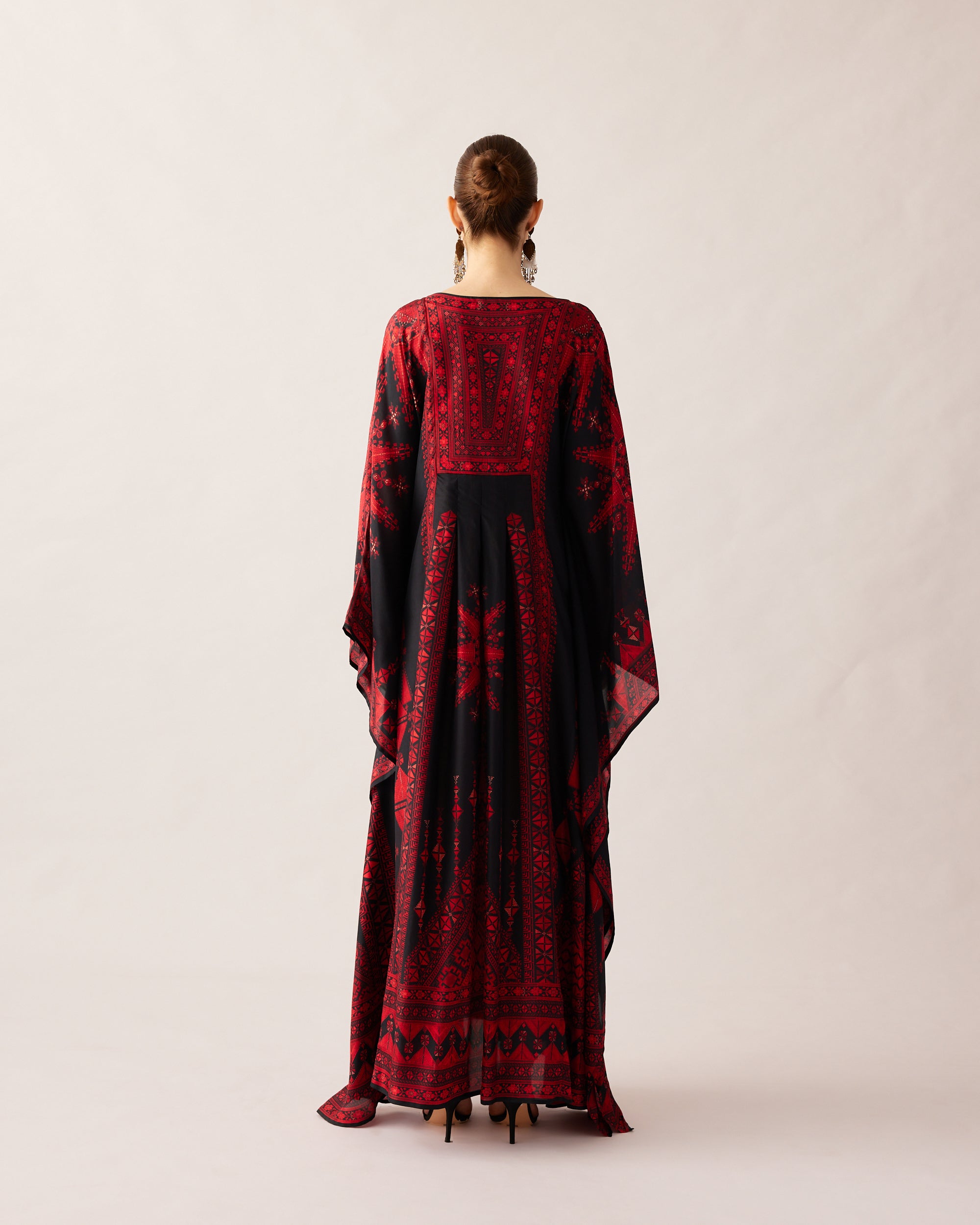 Bukhara : Yolanda - Black/Red