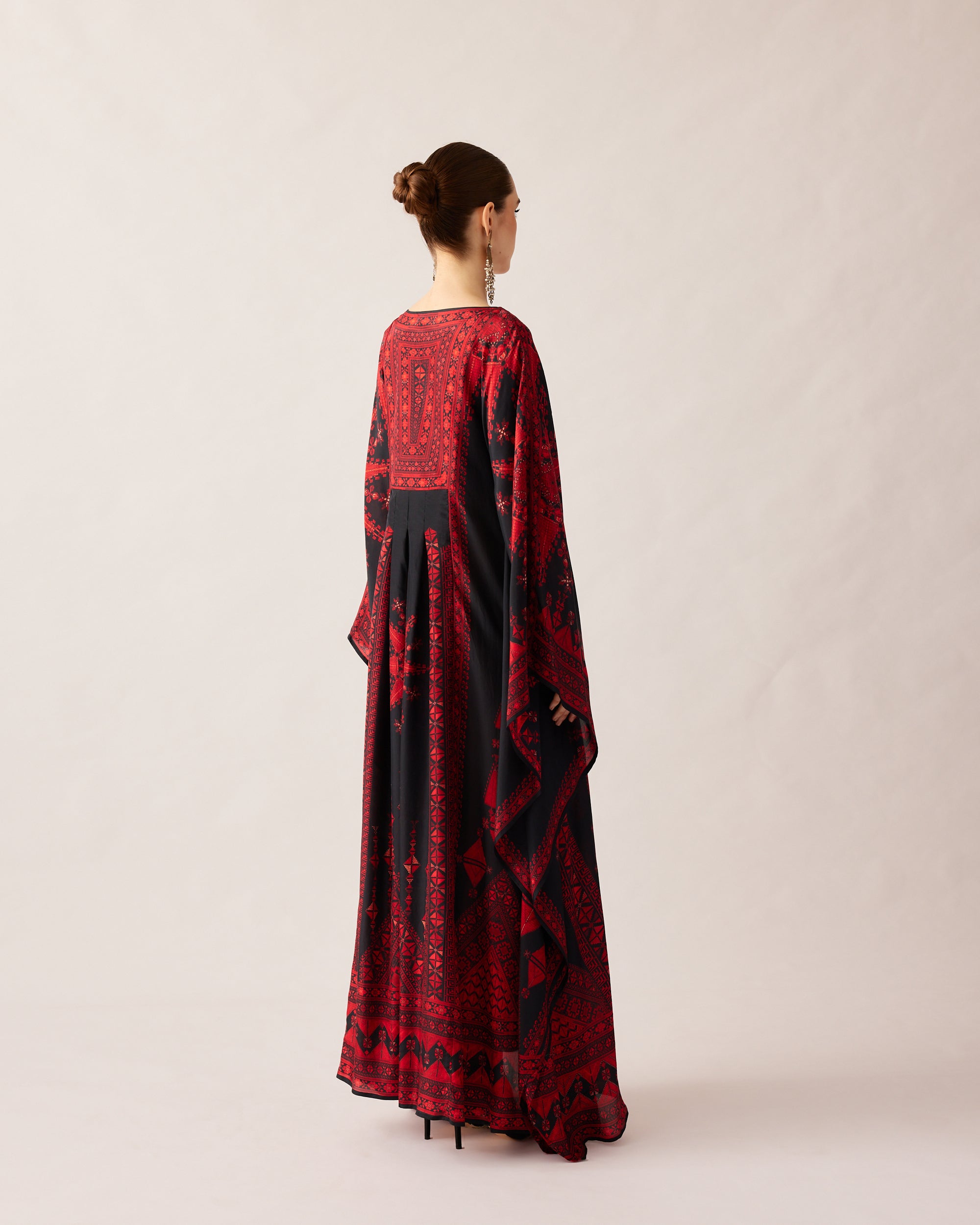 Bukhara : Yolanda - Black/Red