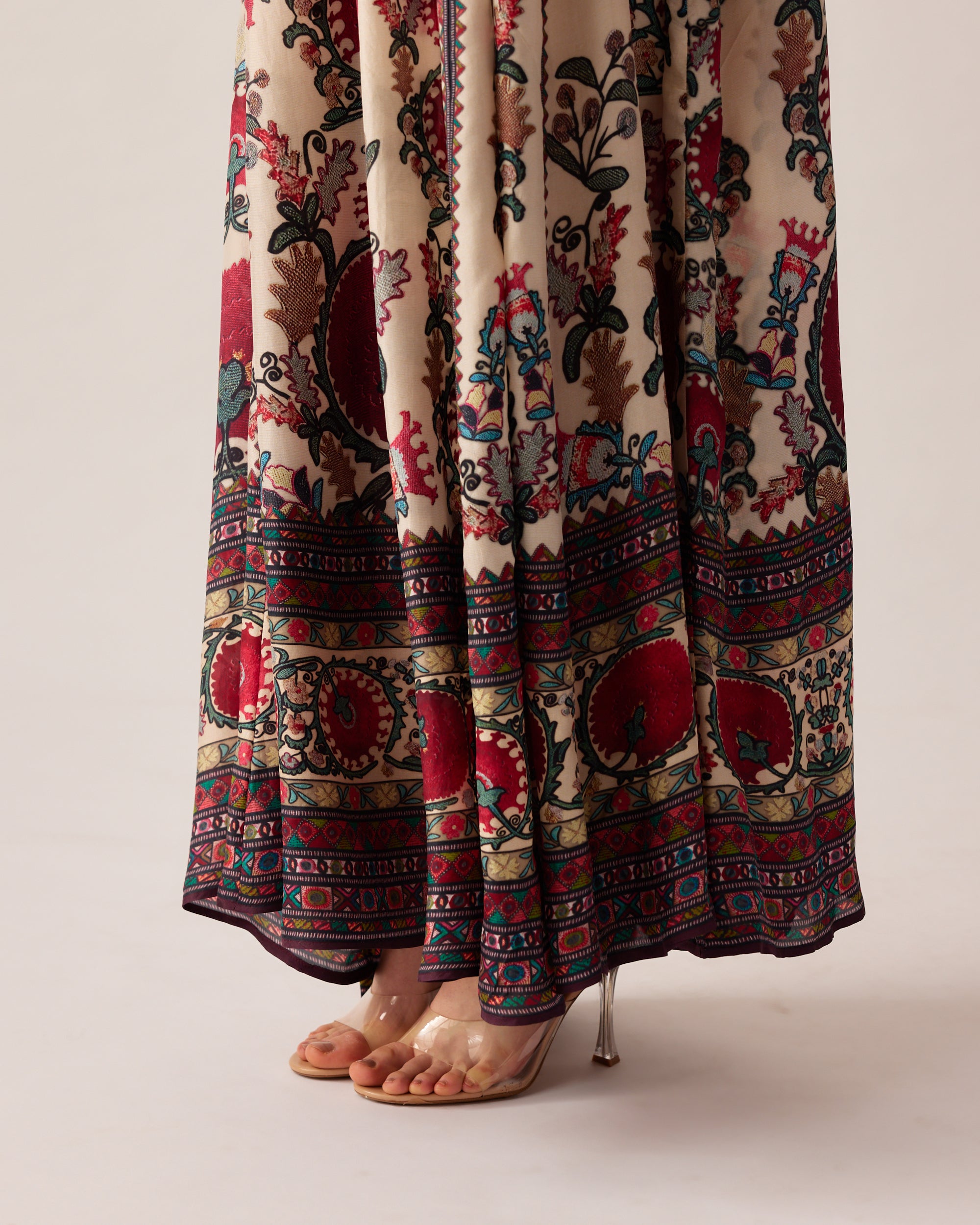 Bukhara : Anisha - Maroon