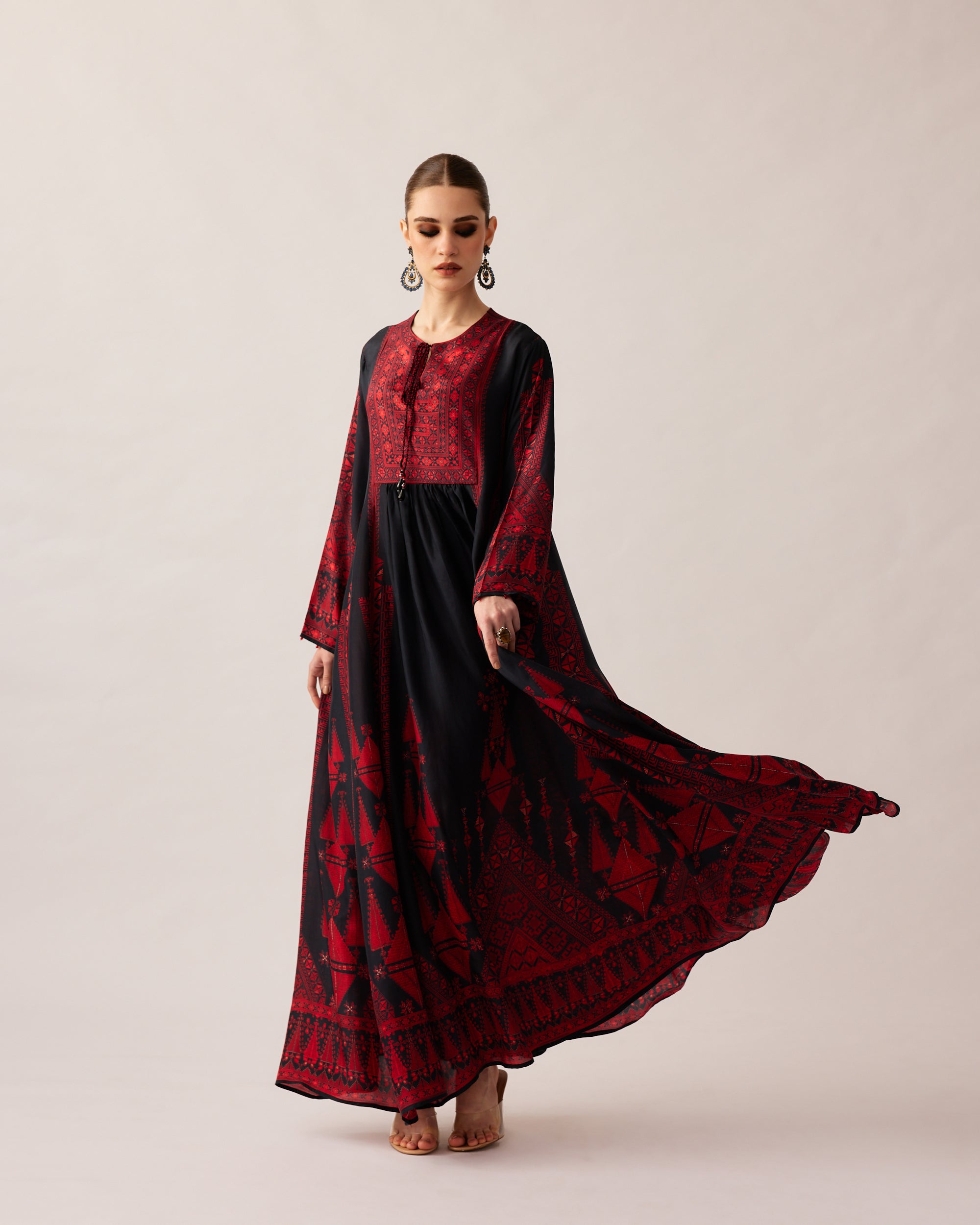 Bukhara : Anisha - Black/Red