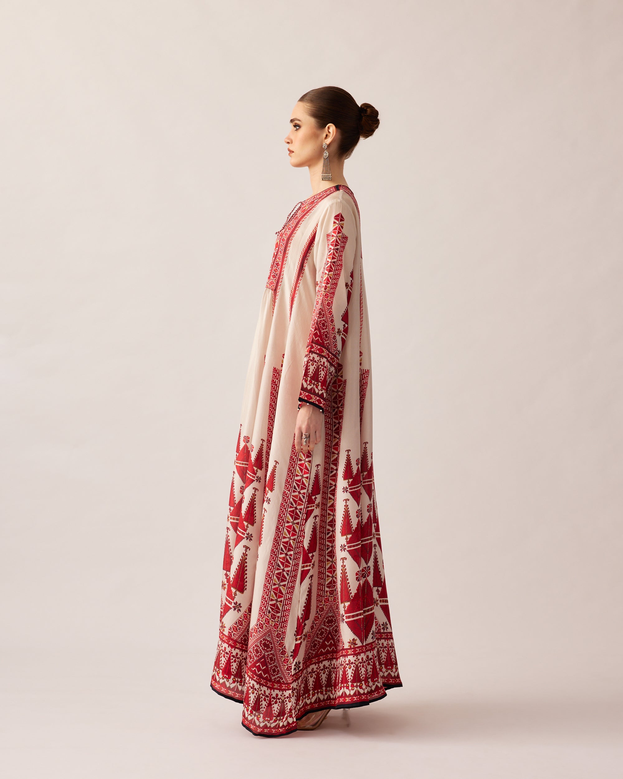 Bukhara : Anisha - Ivory/Red