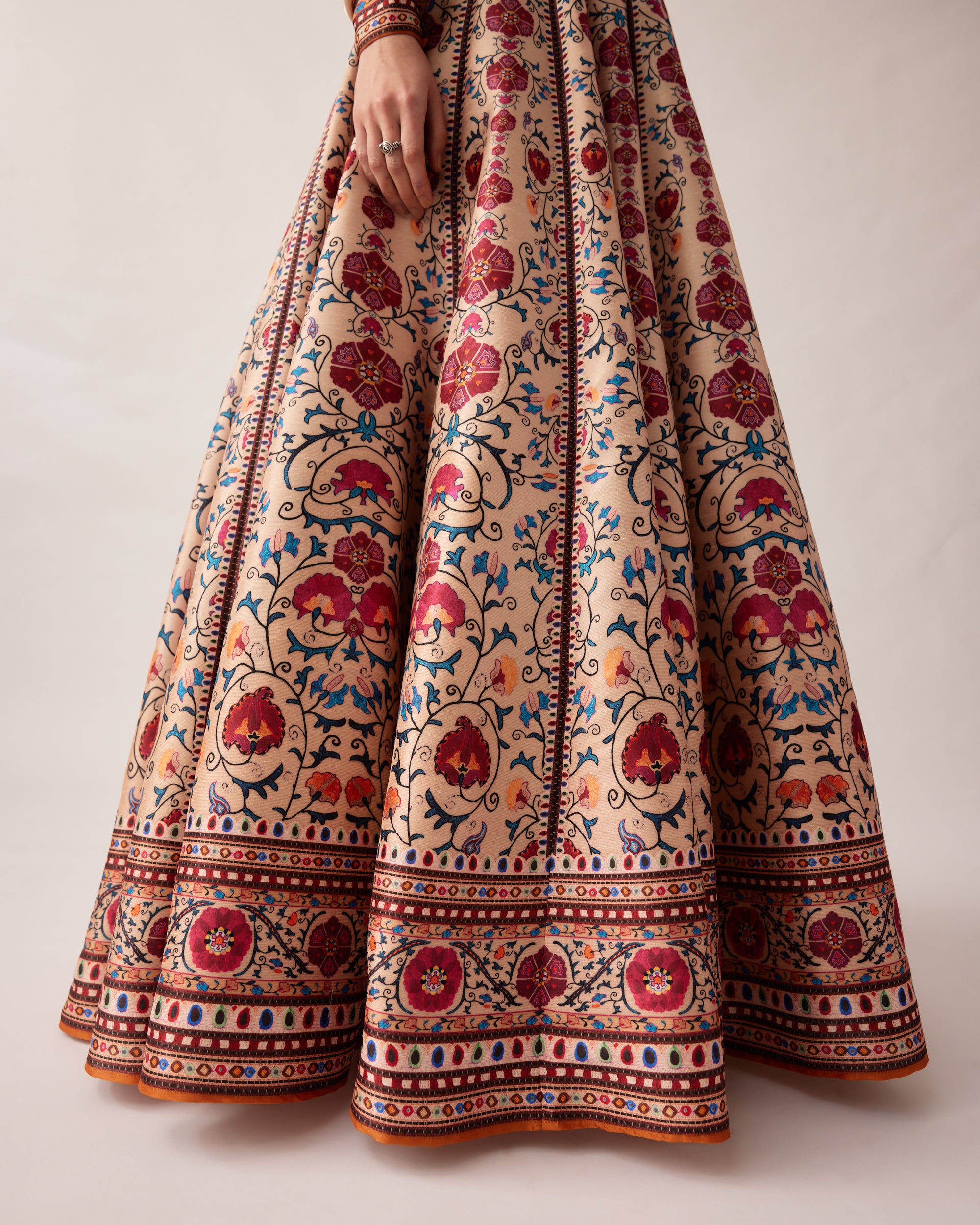 Bukhara : Leela - Taupe