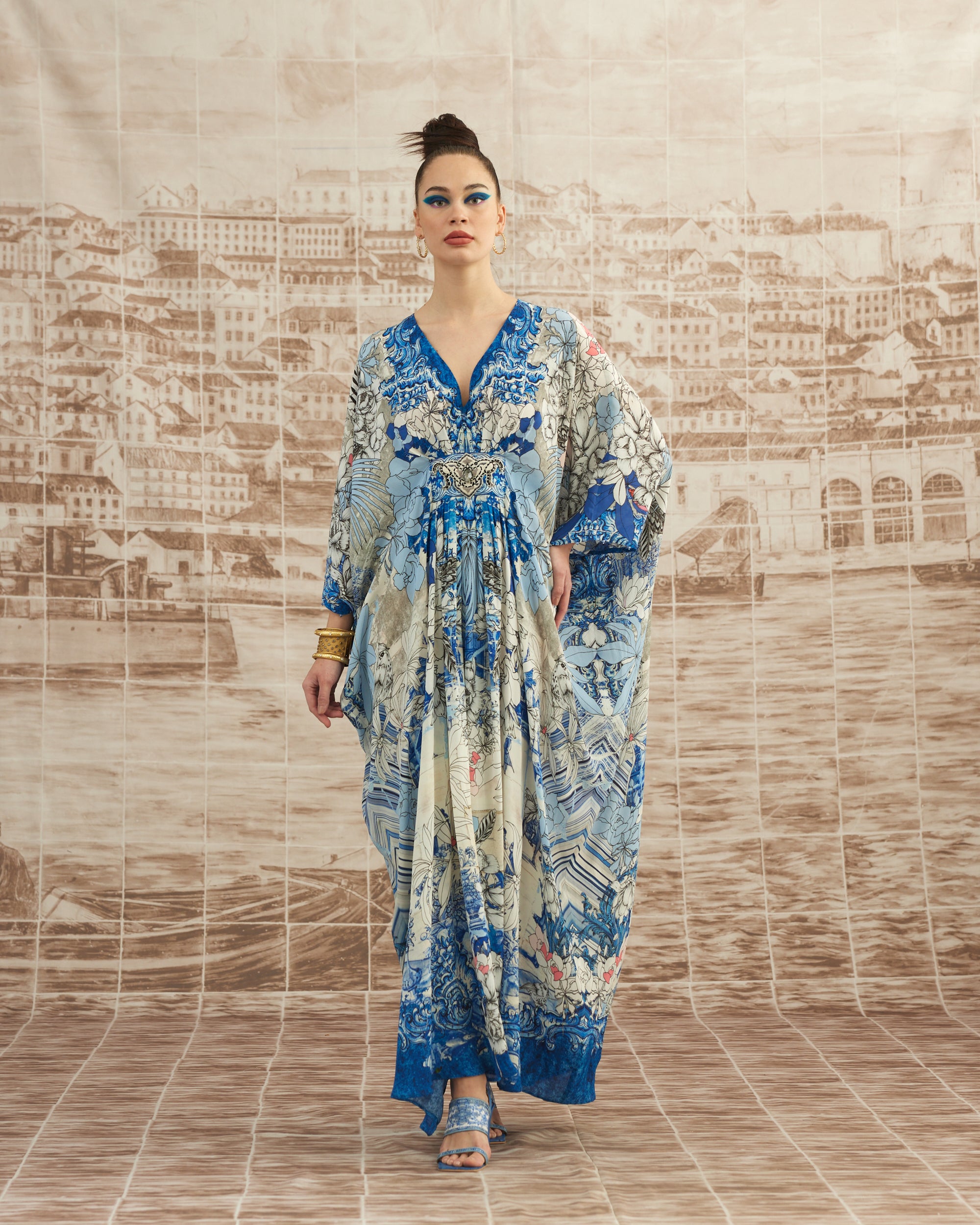 Love in Portofino (Portofino) : Imama - Blue/Coral