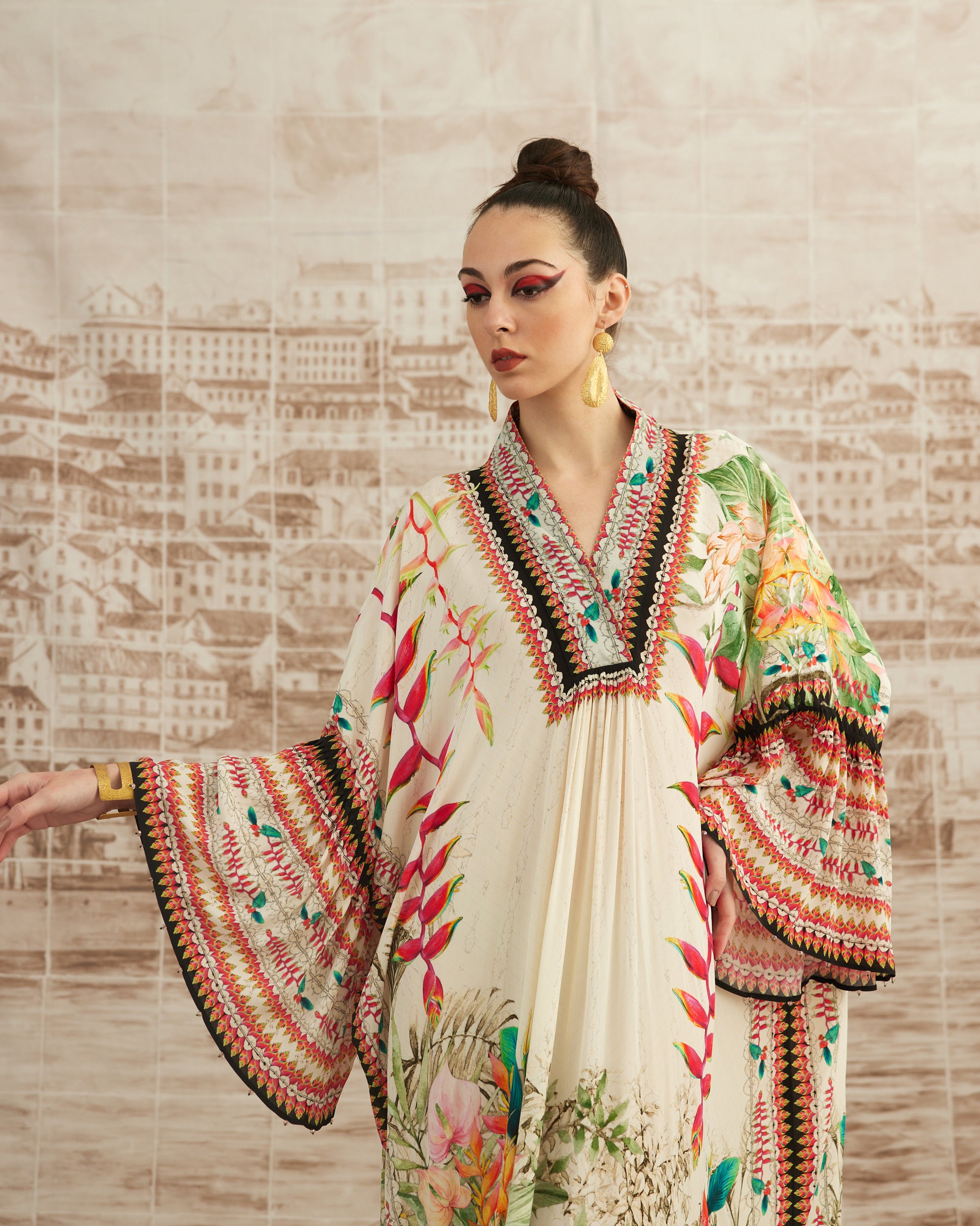 Love in Portofino (Heliconia) : Imaki - Ivory