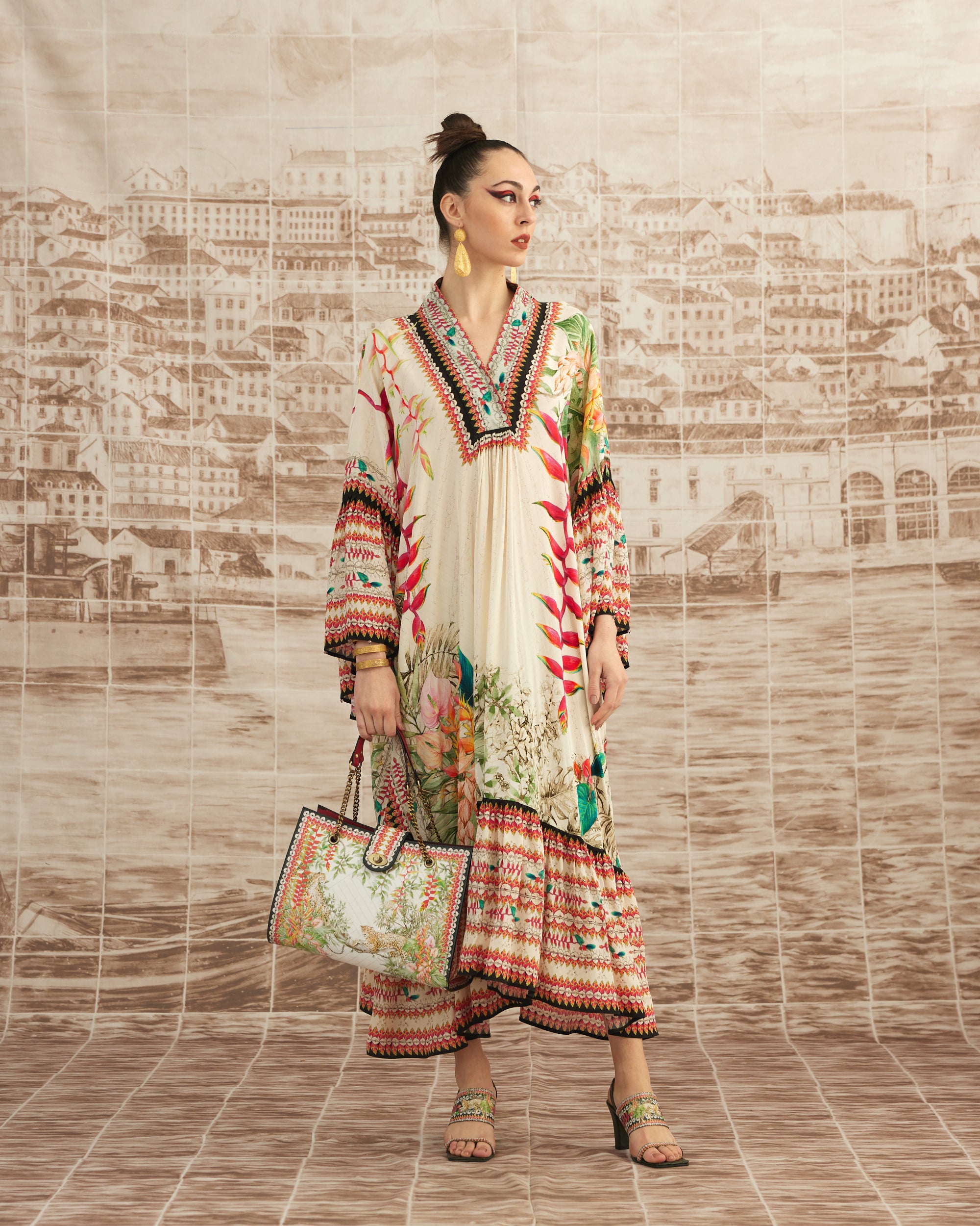 Love in Portofino (Heliconia) : Imaki - Ivory