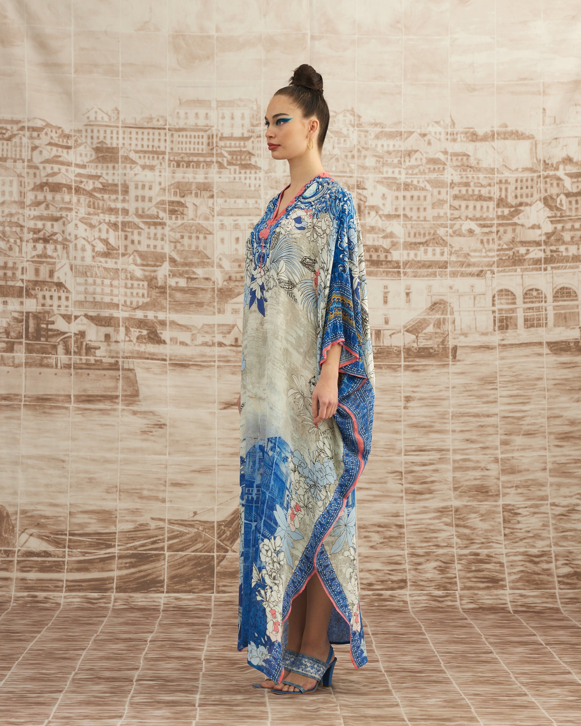 Love in Portofino (Portofino) : Elenor - Blue/Coral