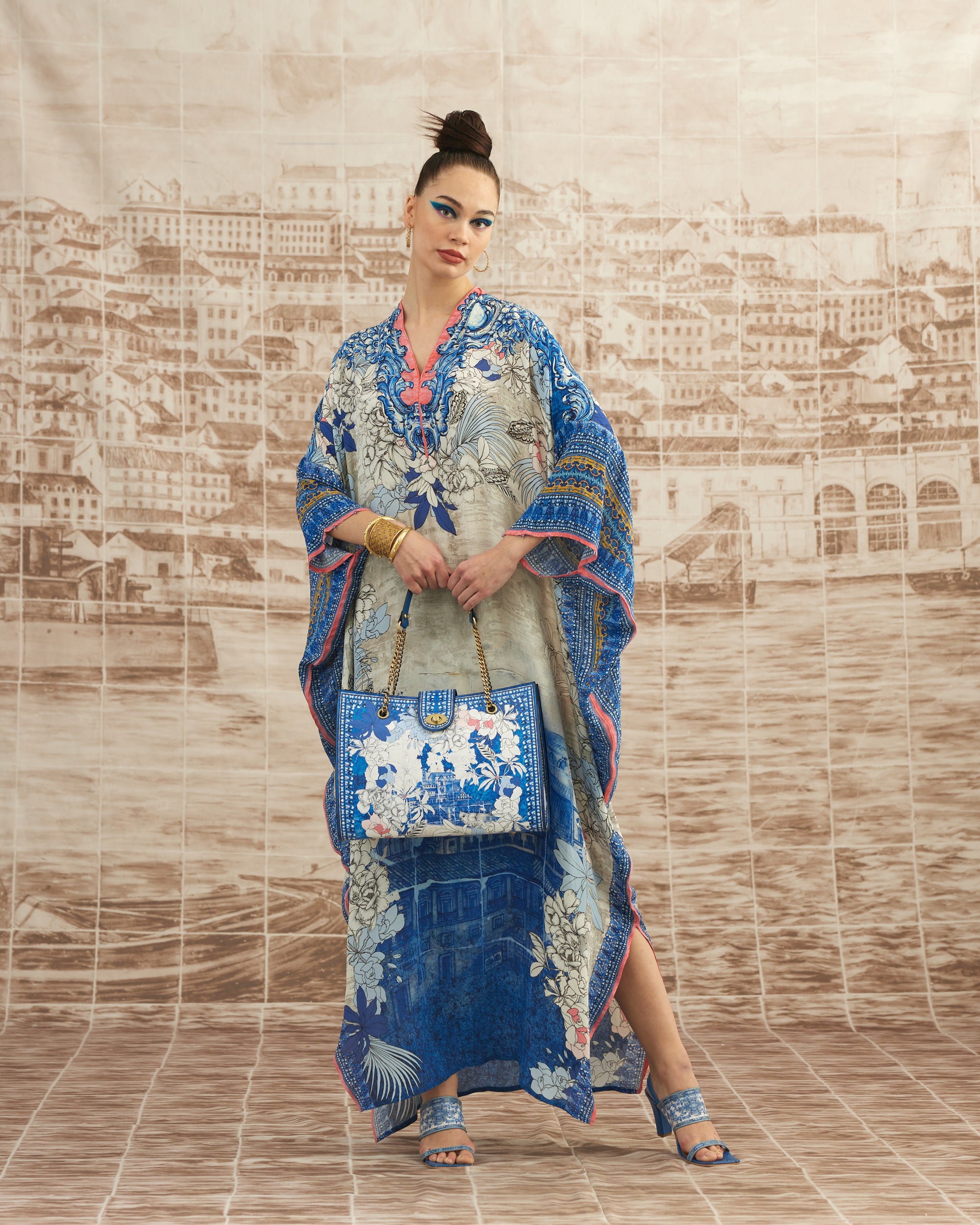 Love in Portofino (Portofino) : Elenor - Blue/Coral
