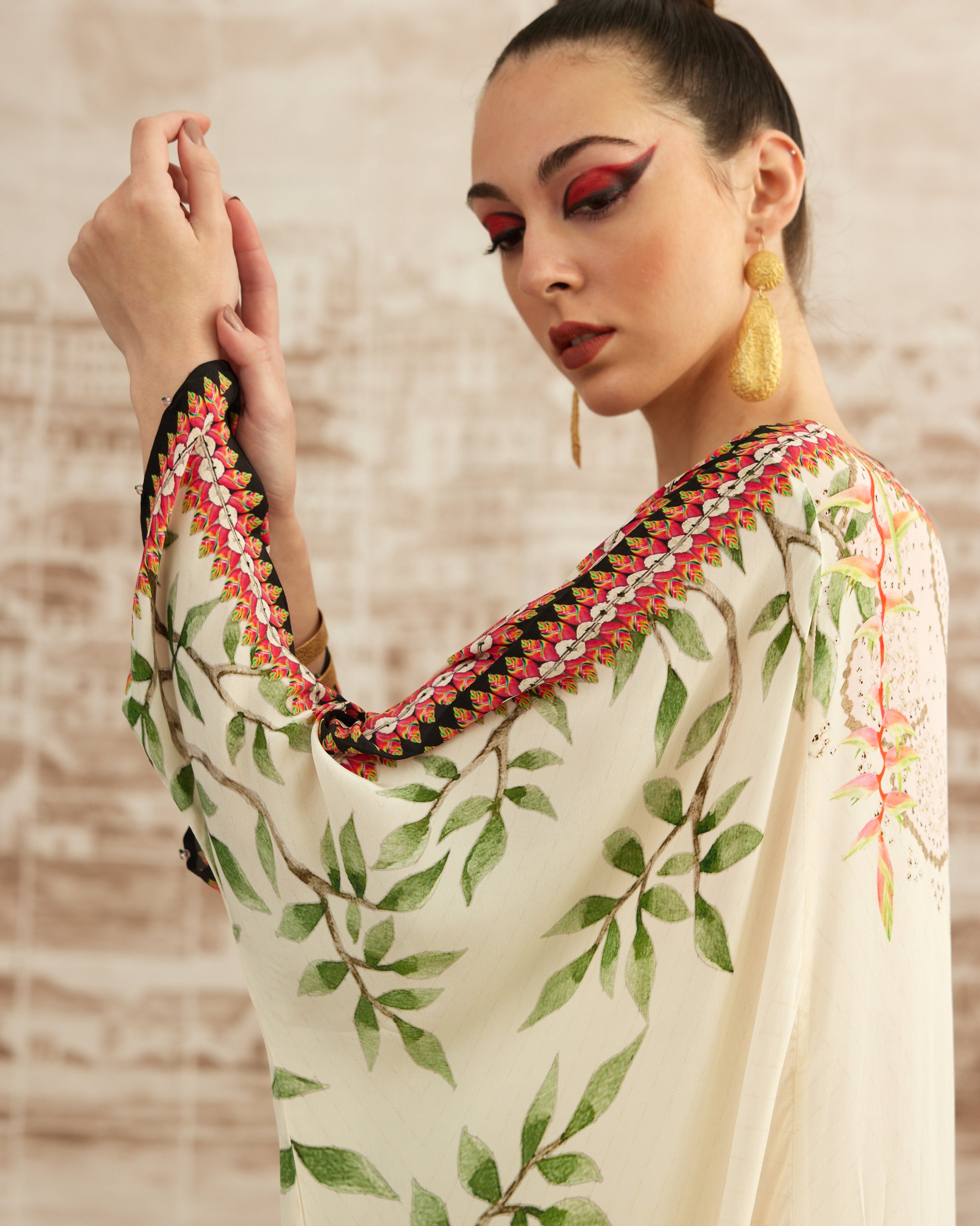 Love in Portofino (Heliconia) : Aayat - Ivory