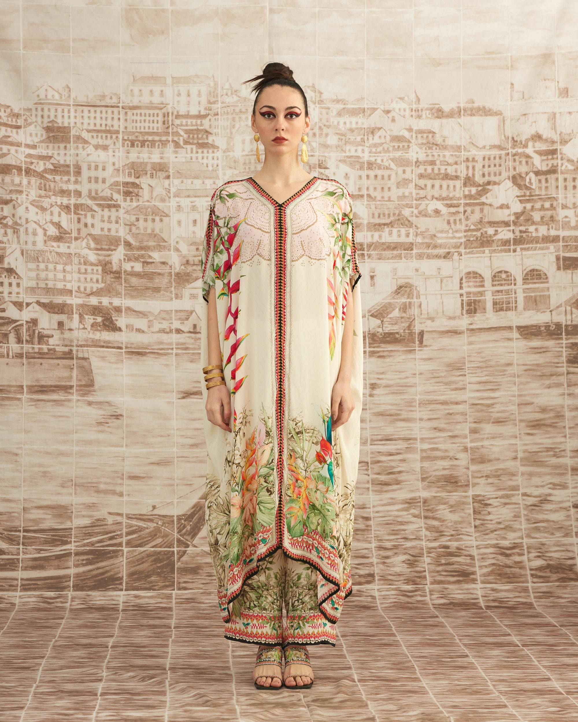 Love in Portofino (Heliconia) : Majida - Ivory