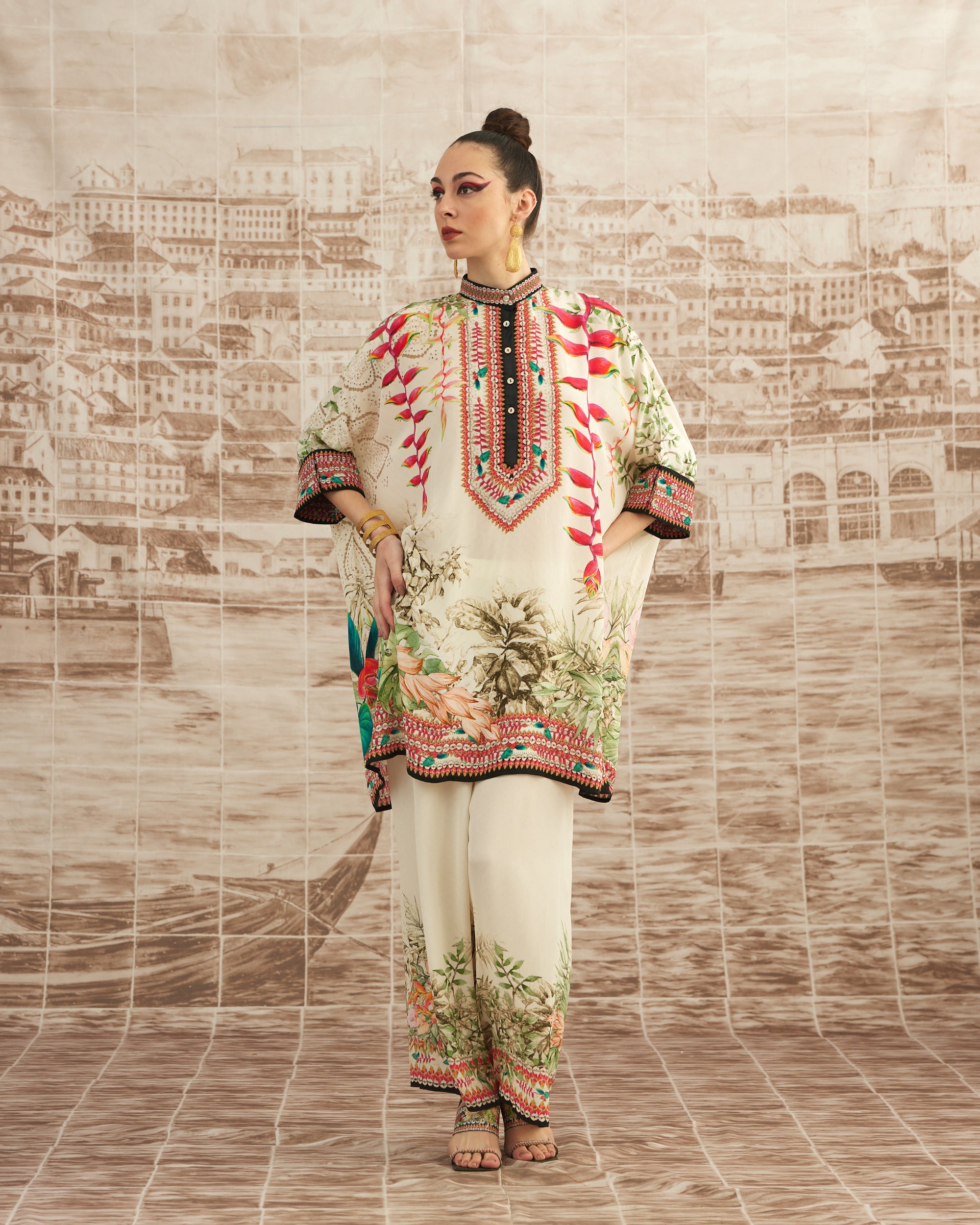 Love in Portofino (Heliconia) : Chanel 36" - Ivory
