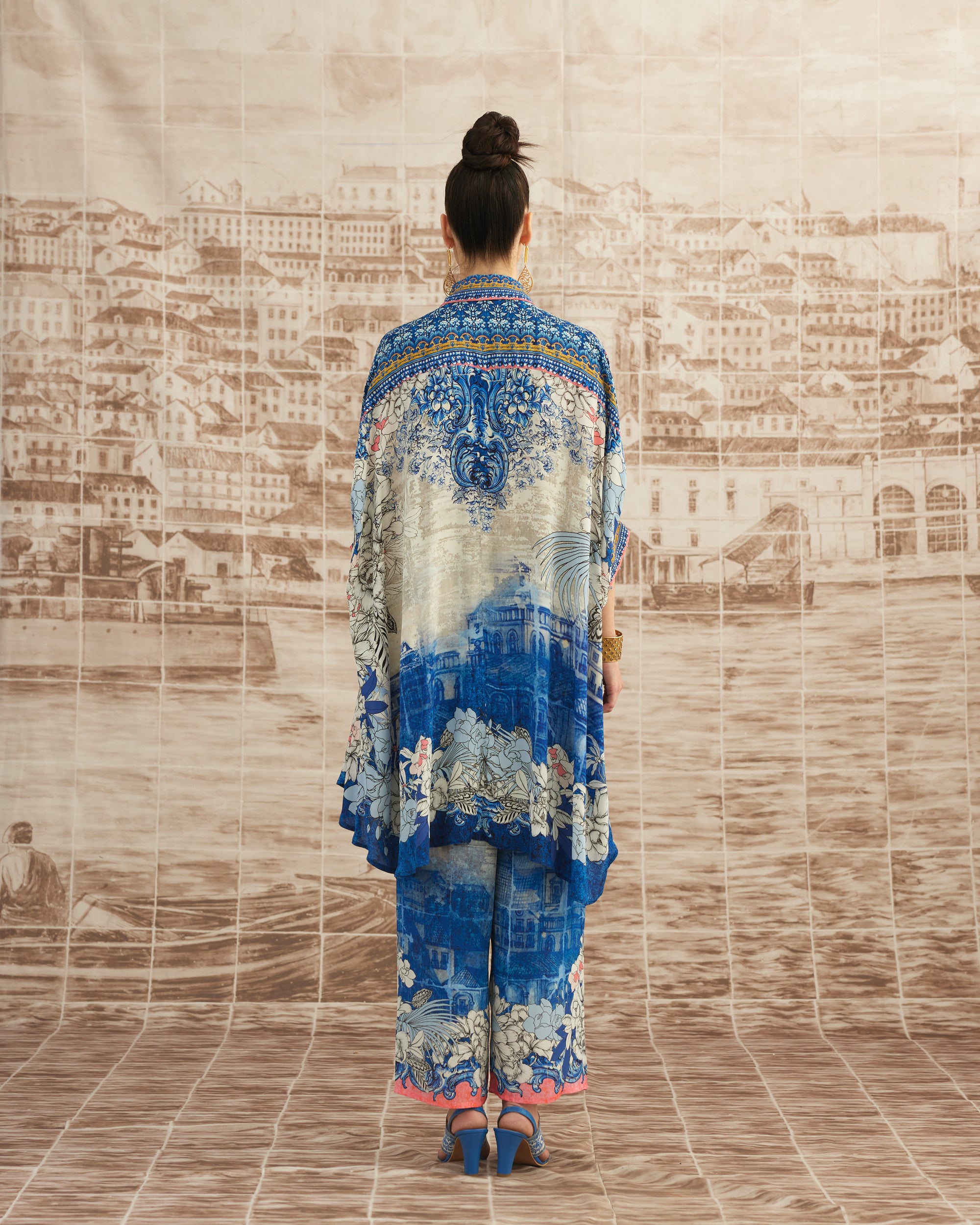 Love in Portofino (Portofino) : Kamara - Blue/Coral