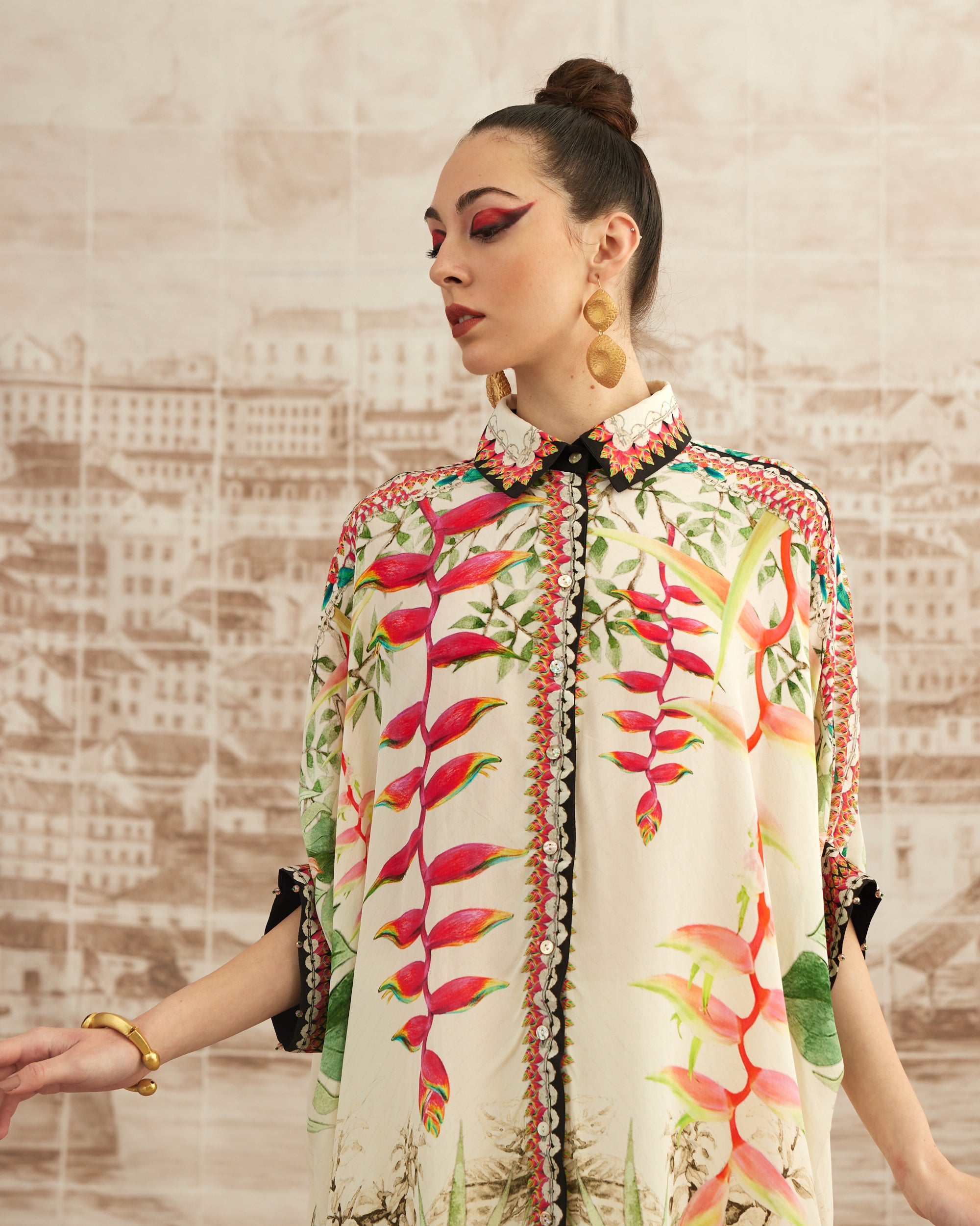 Love in Portofino (Heliconia) : Kamara - Ivory