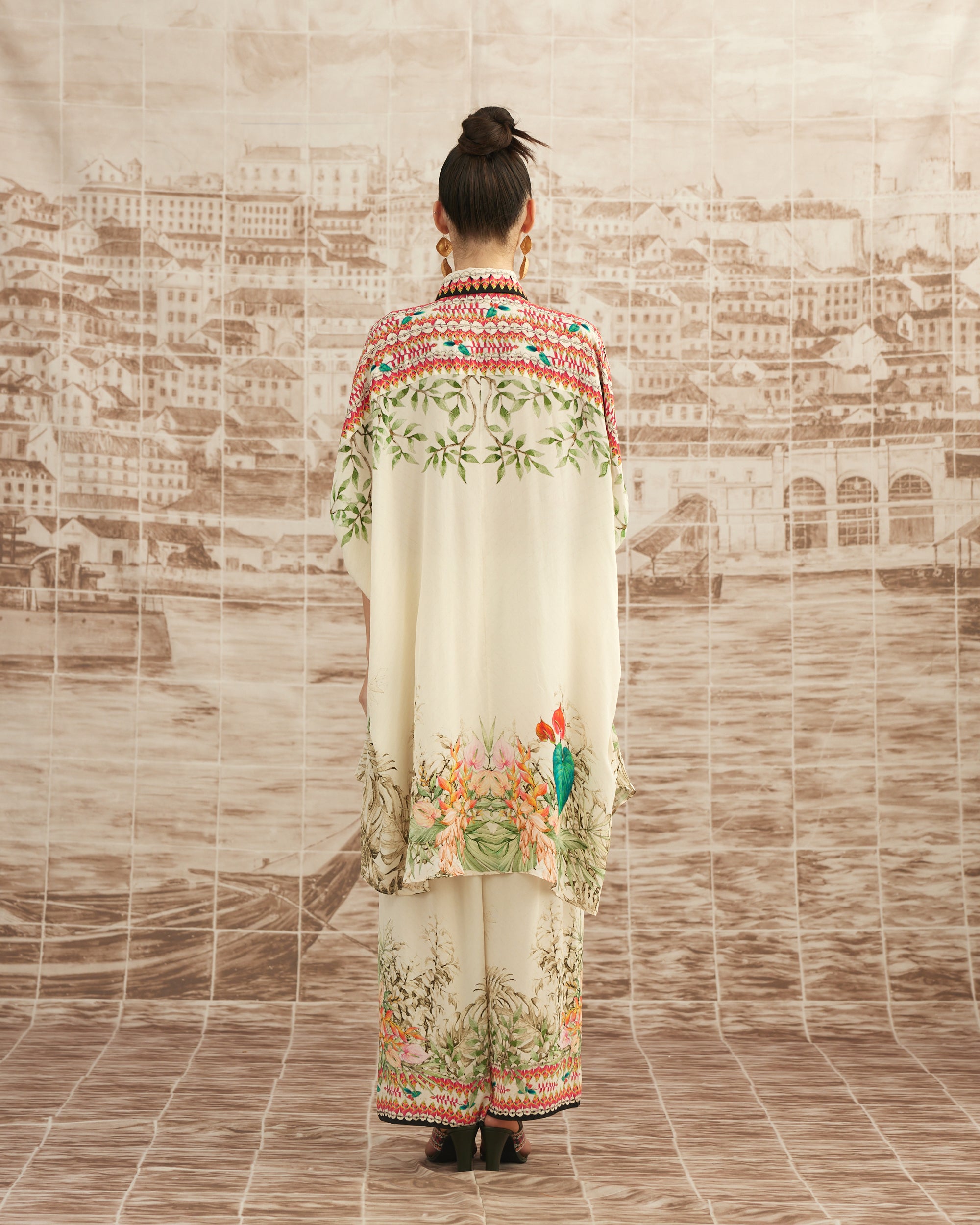 Love in Portofino (Heliconia) : Kamara - Ivory