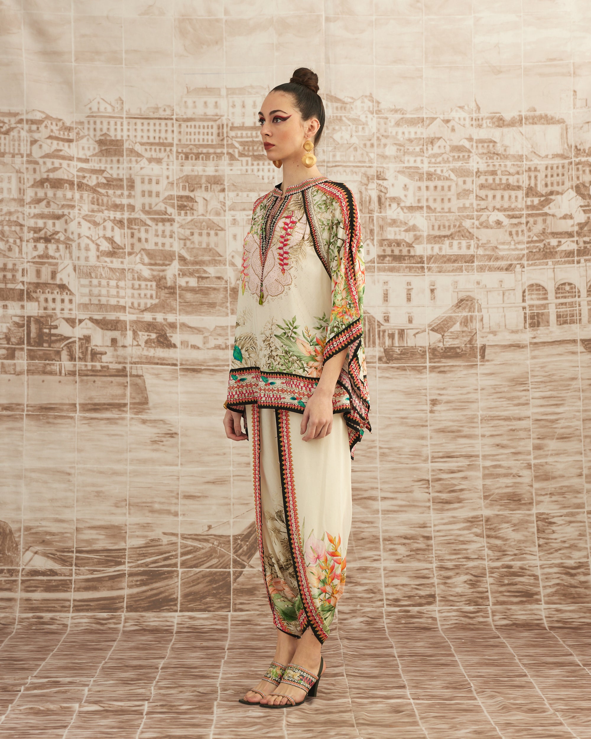 Love in Portofino (Heliconia) : Ramona Sonth - Ivory