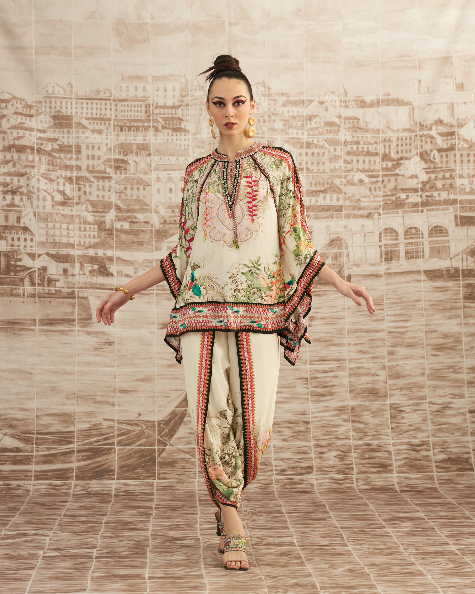 Love in Portofino (Heliconia) : Ramona Sonth - Ivory