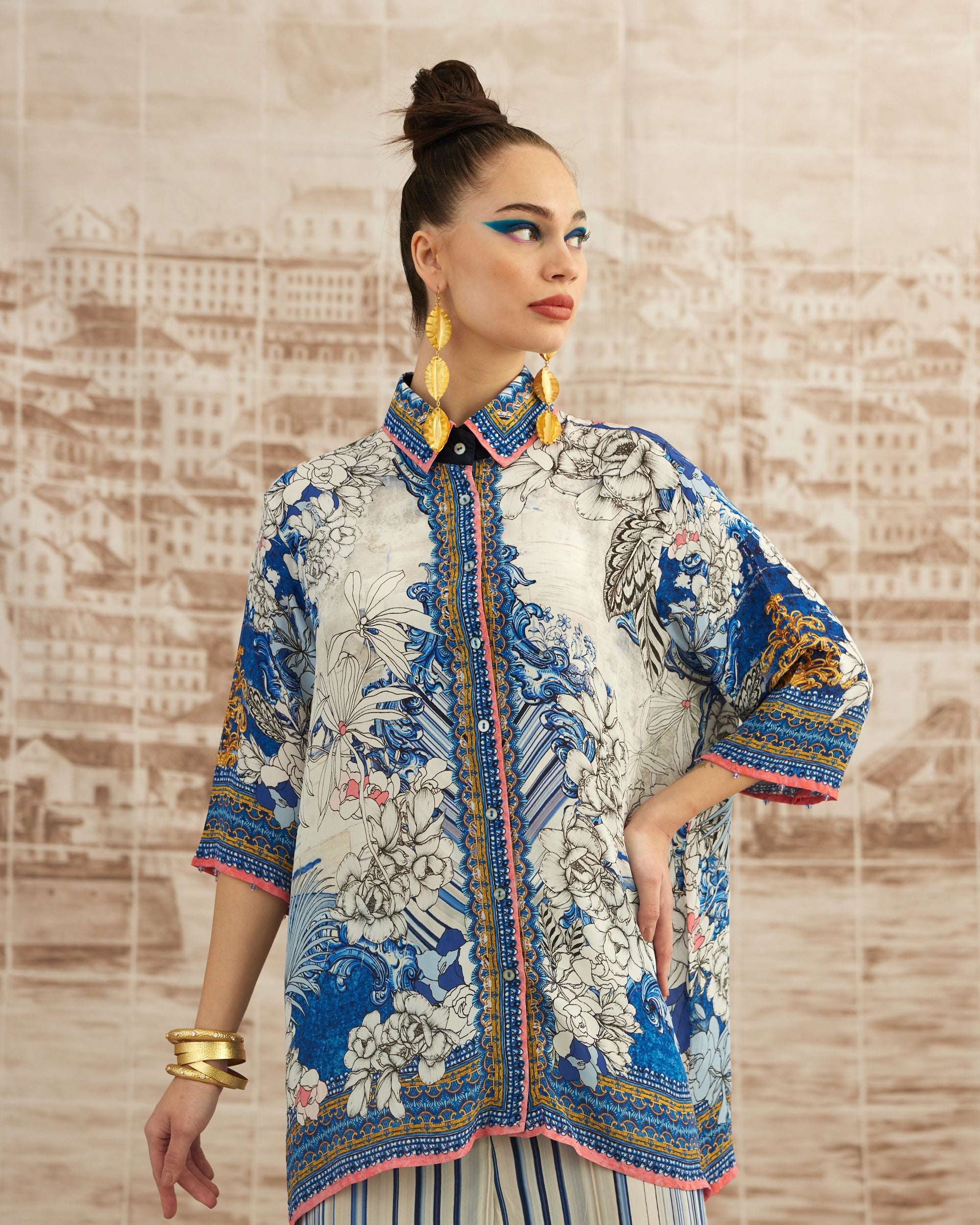 Love in Portofino (Portofino) : Maizah - Blue/Coral