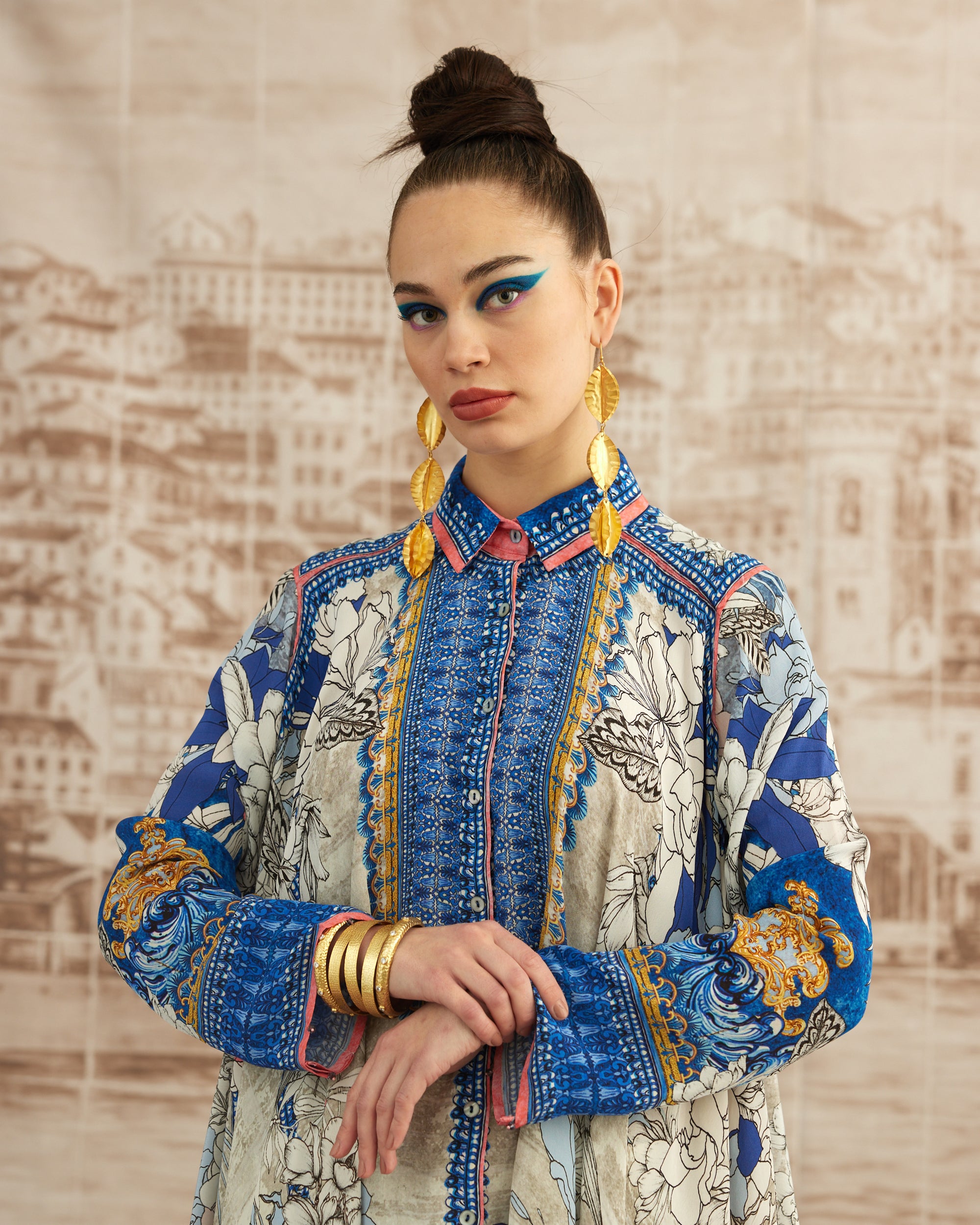 Love in Portofino (Portofino) : Shibani - Blue/Coral