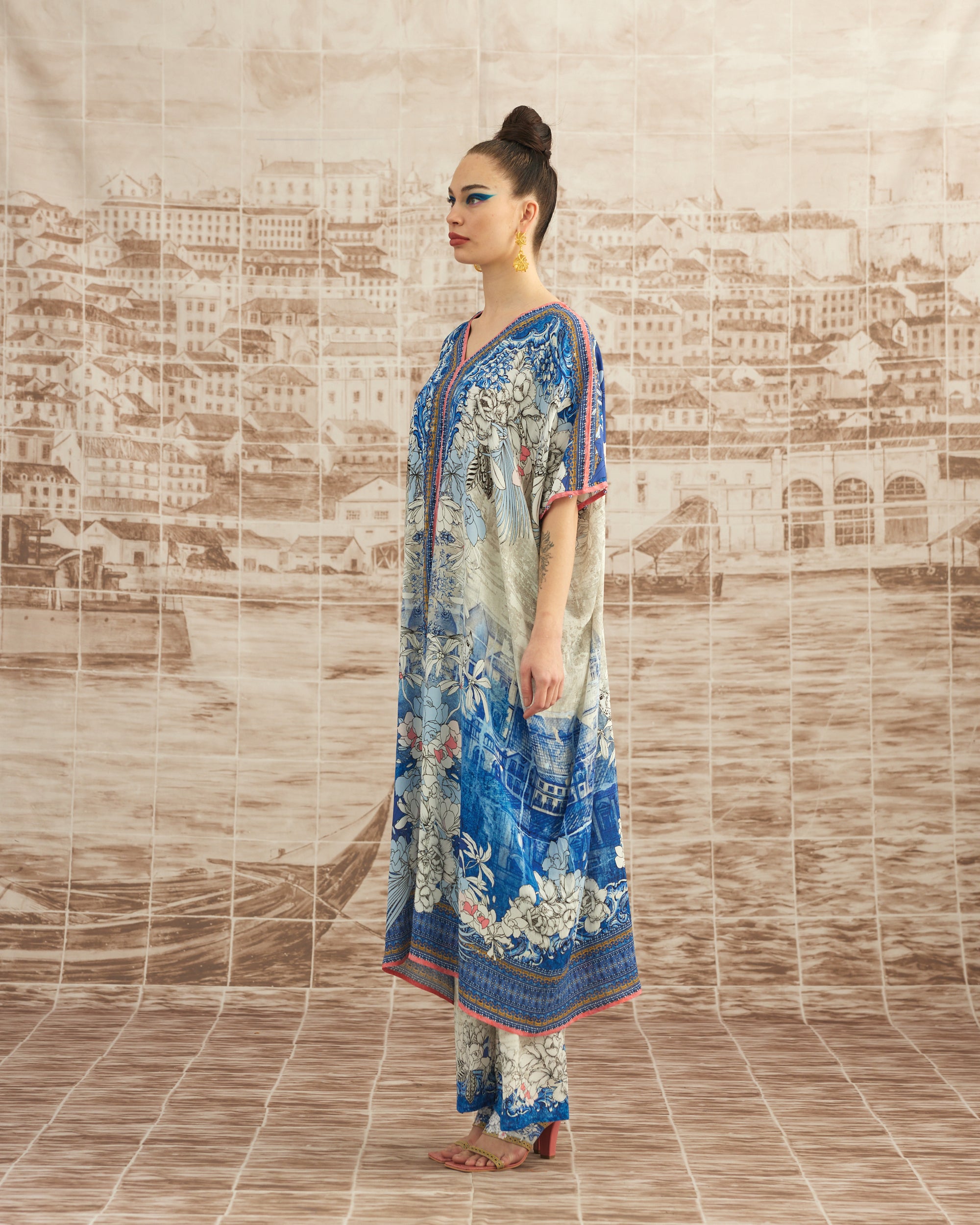 Love in Portofino (Portofino) : Majida - Blue/Coral