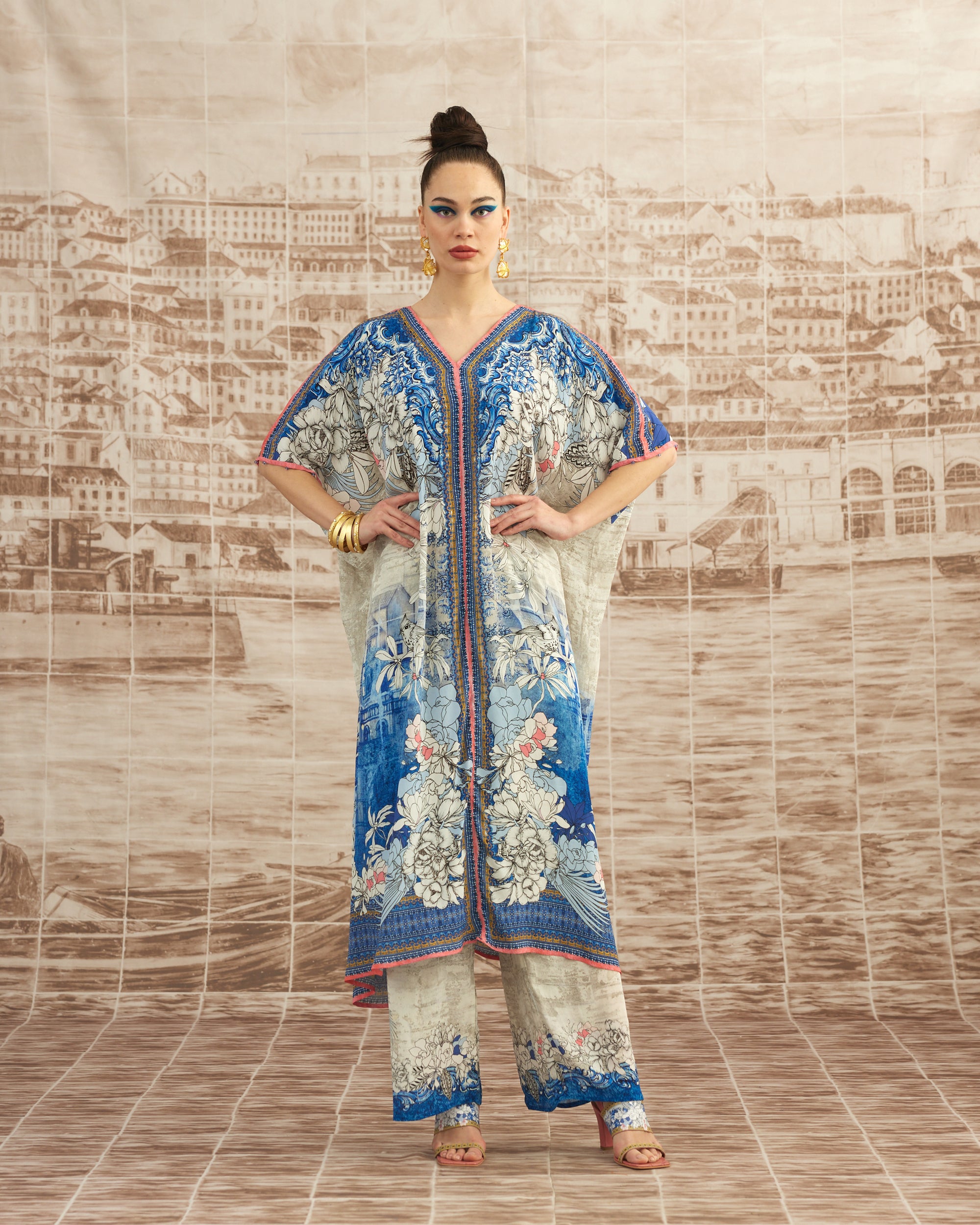 Love in Portofino (Portofino) : Majida - Blue/Coral
