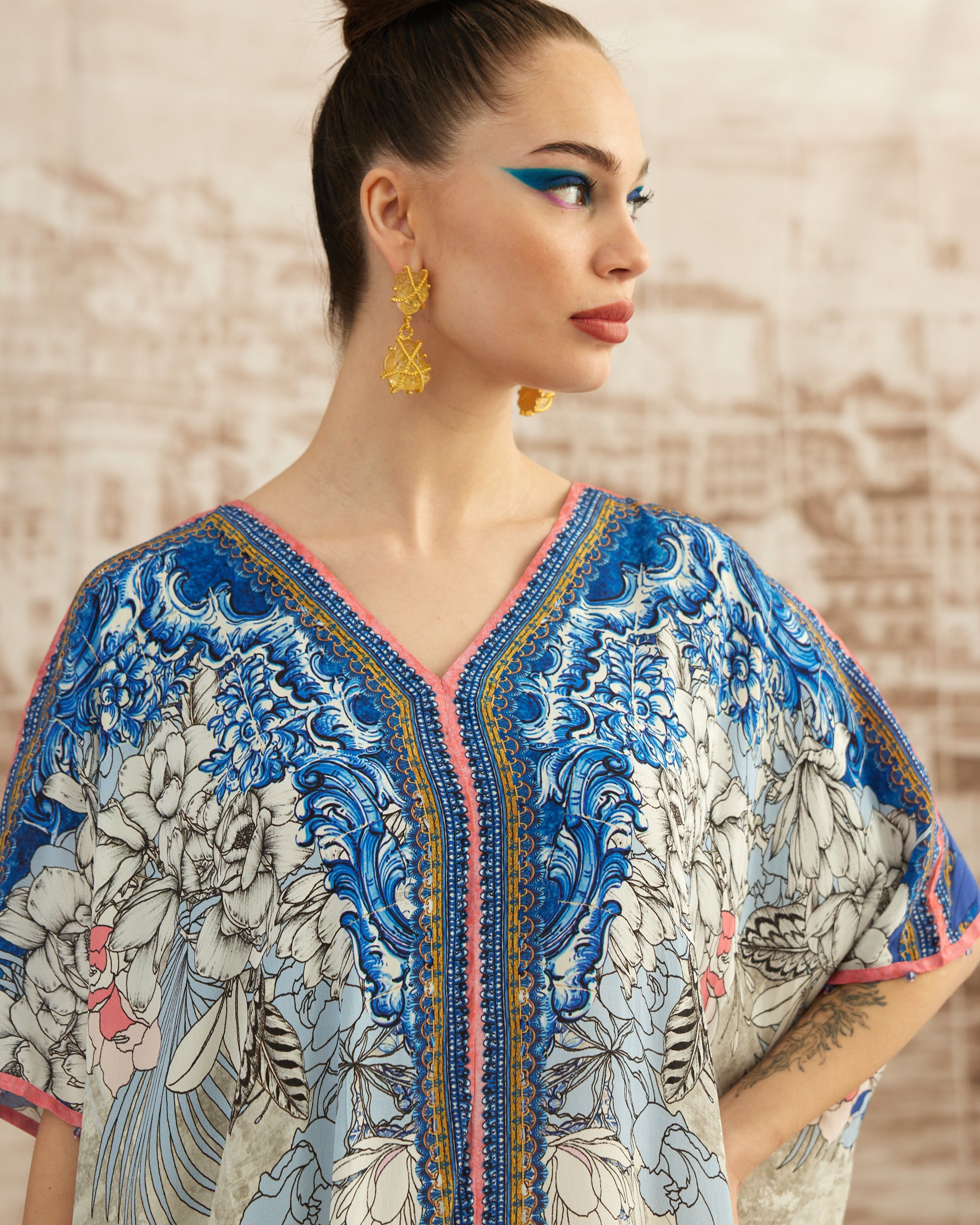 Love in Portofino (Portofino) : Majida - Blue/Coral