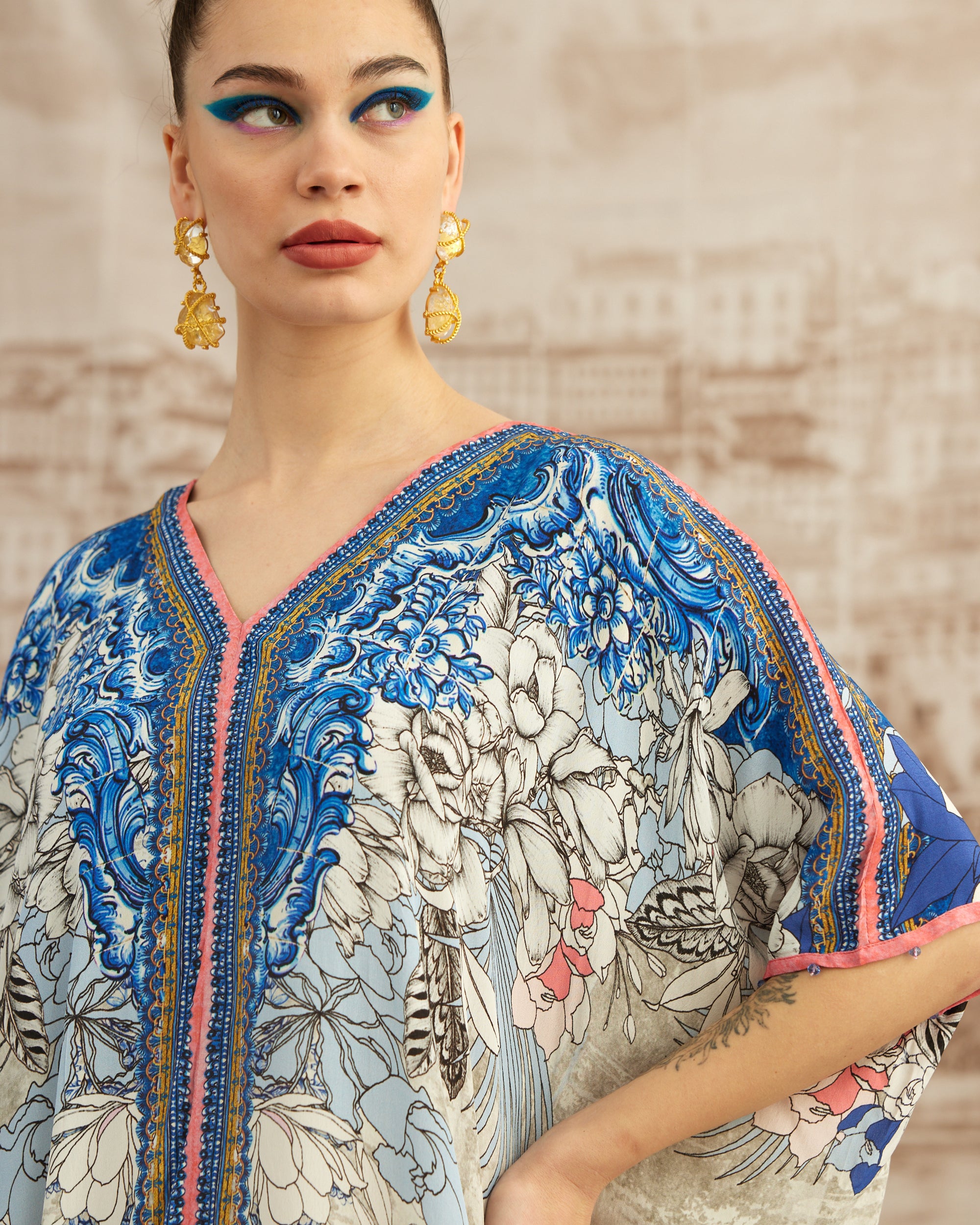 Love in Portofino (Portofino) : Majida - Blue/Coral