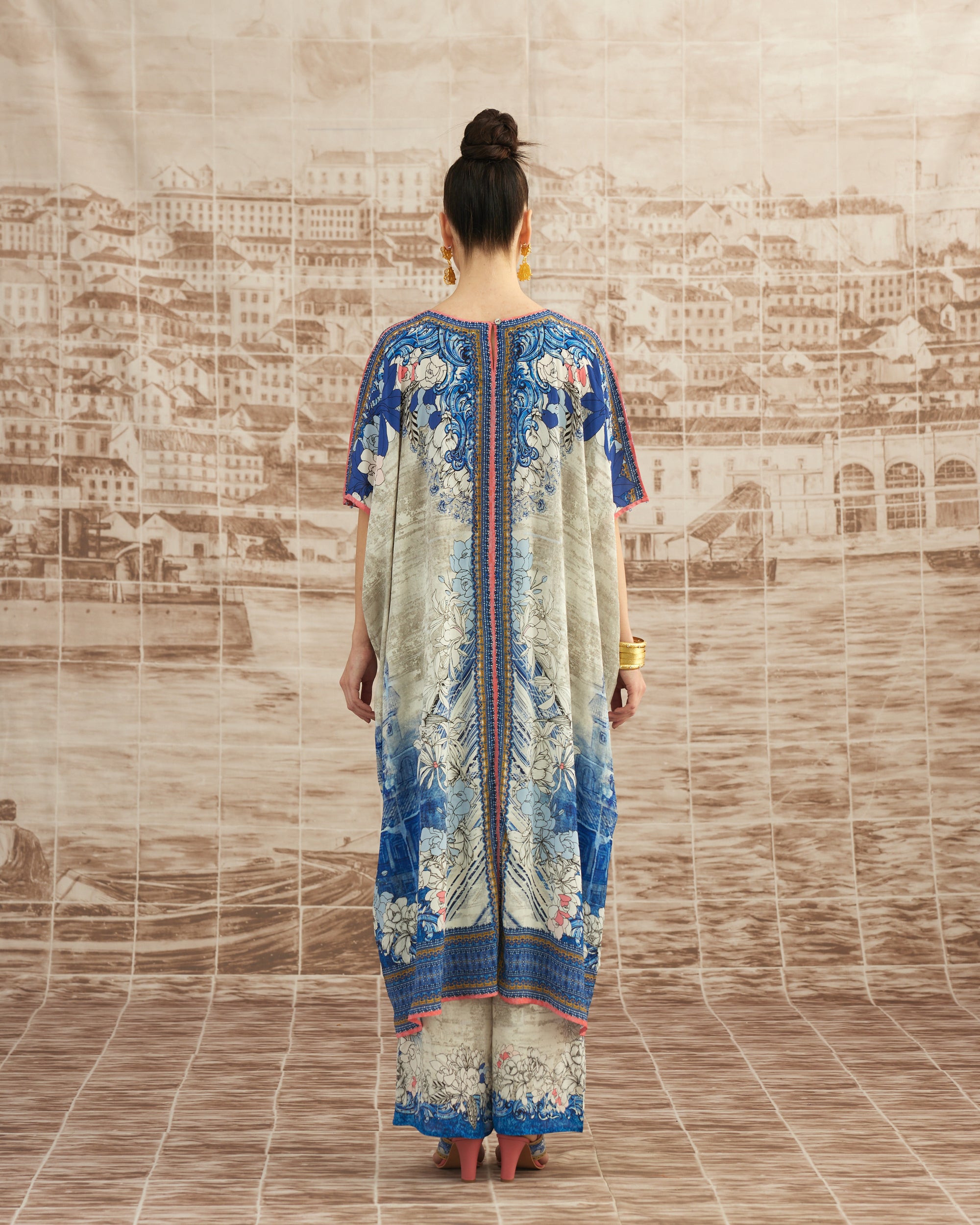 Love in Portofino (Portofino) : Majida - Blue/Coral