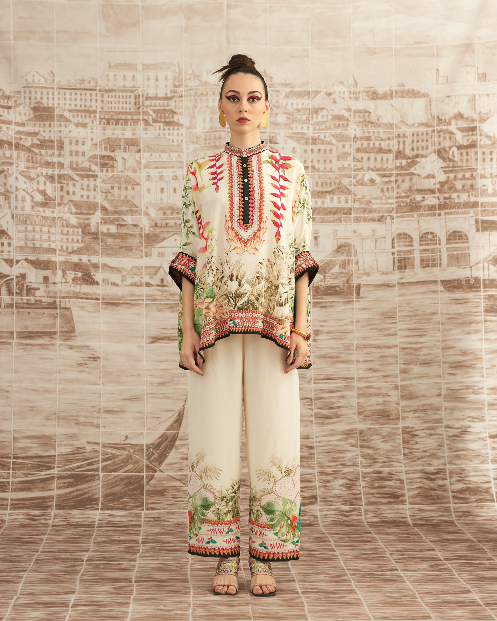 Love in Portofino (Heliconia) : Chanel - Ivory