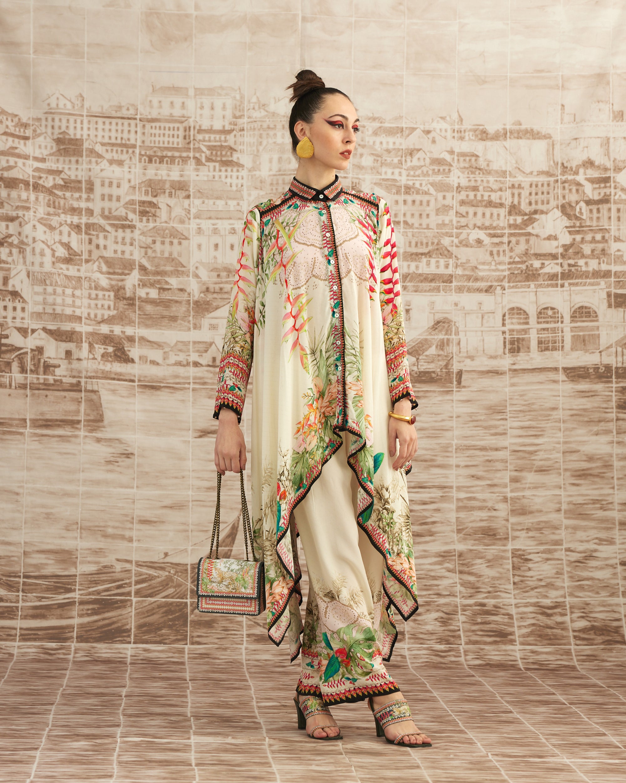 Love in Portofino (Heliconia) : Shibani - Ivory
