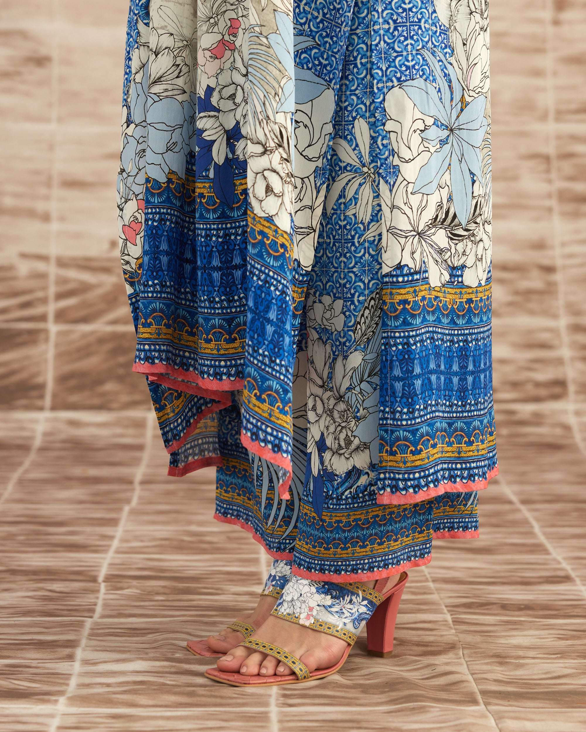 Love in Portofino (Portofino) : Banera - Blue/Coral