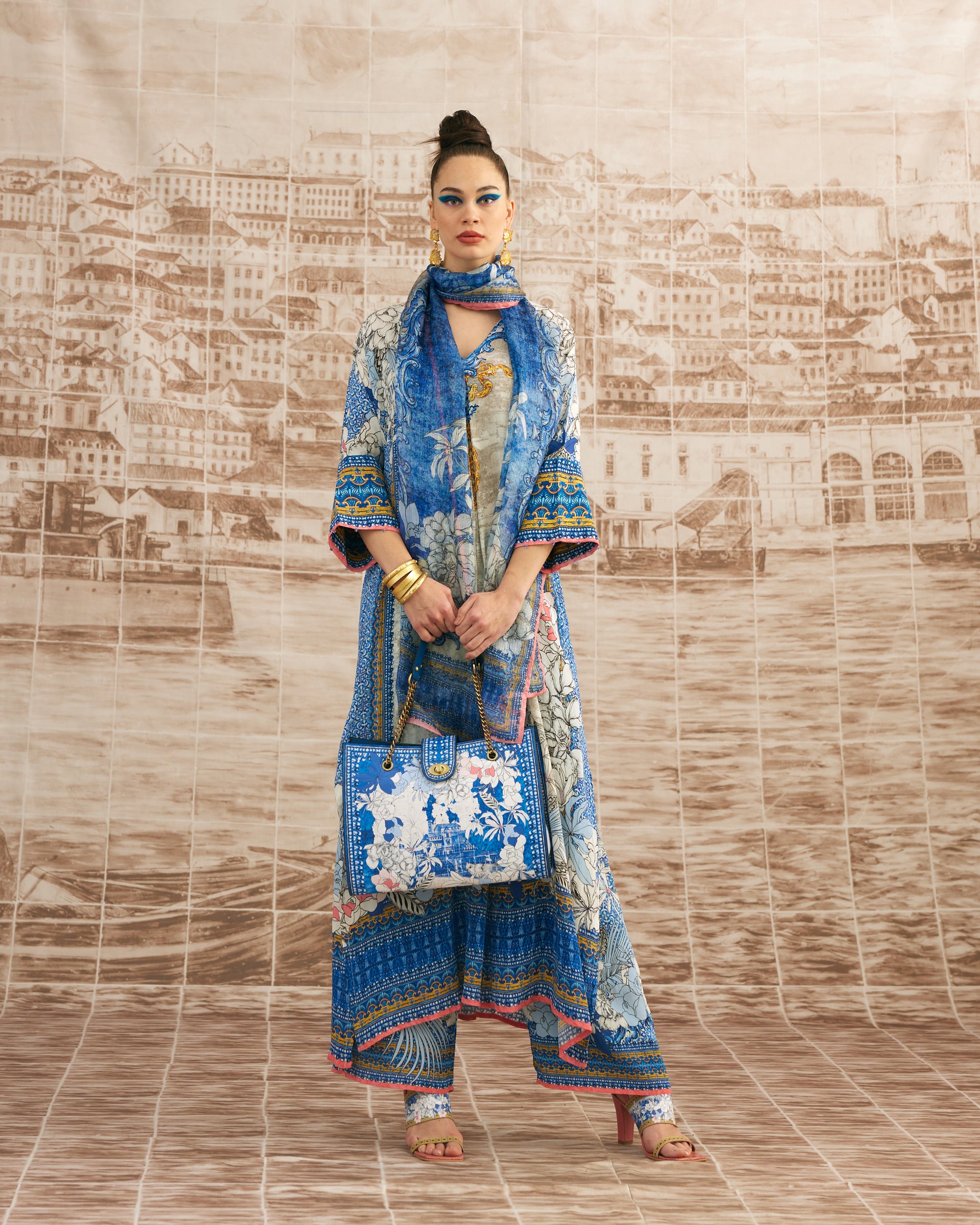 Love in Portofino (Portofino) : Banera - Blue/Coral
