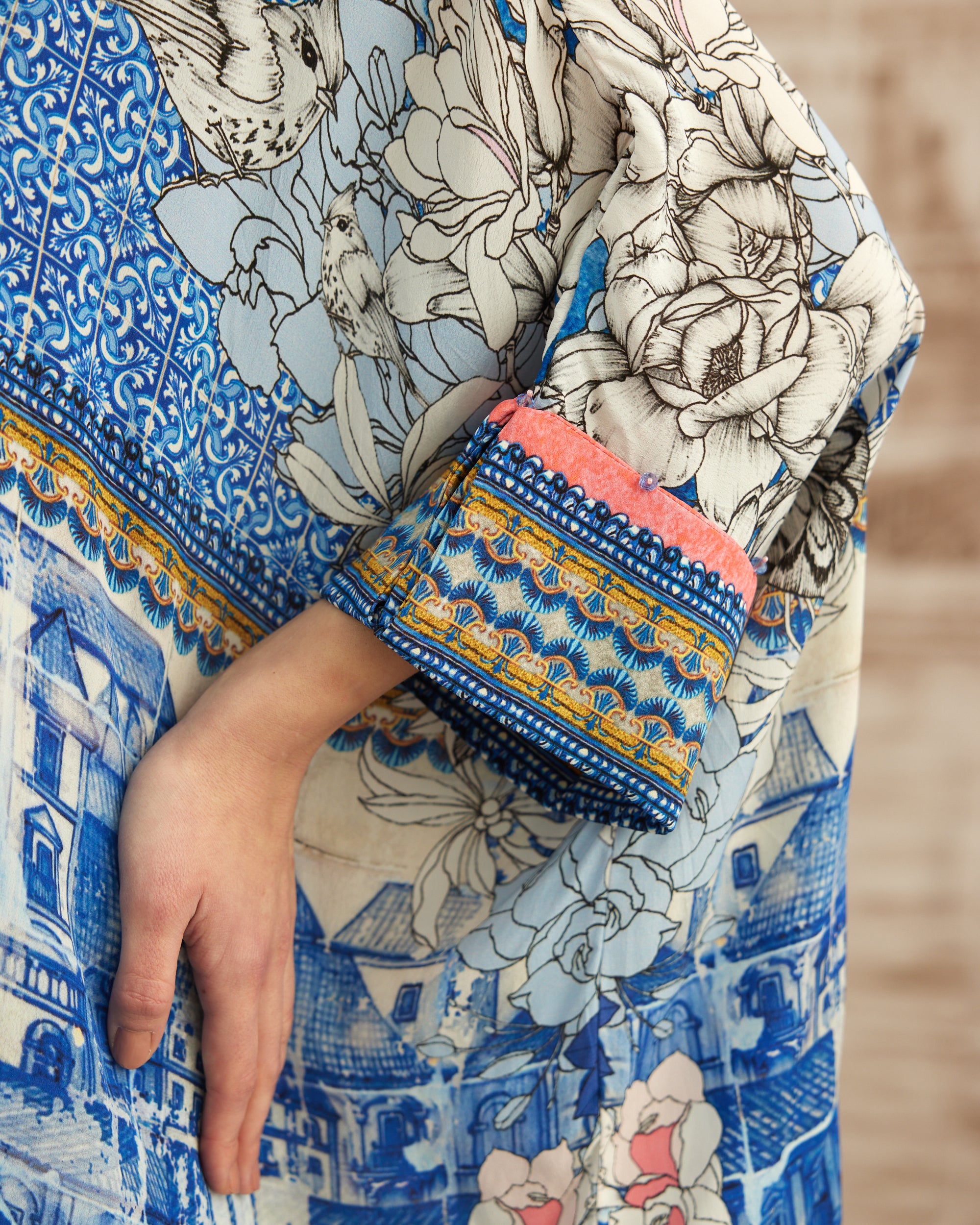 Love in Portofino (Portofino) : Chanel - Coral/Blue
