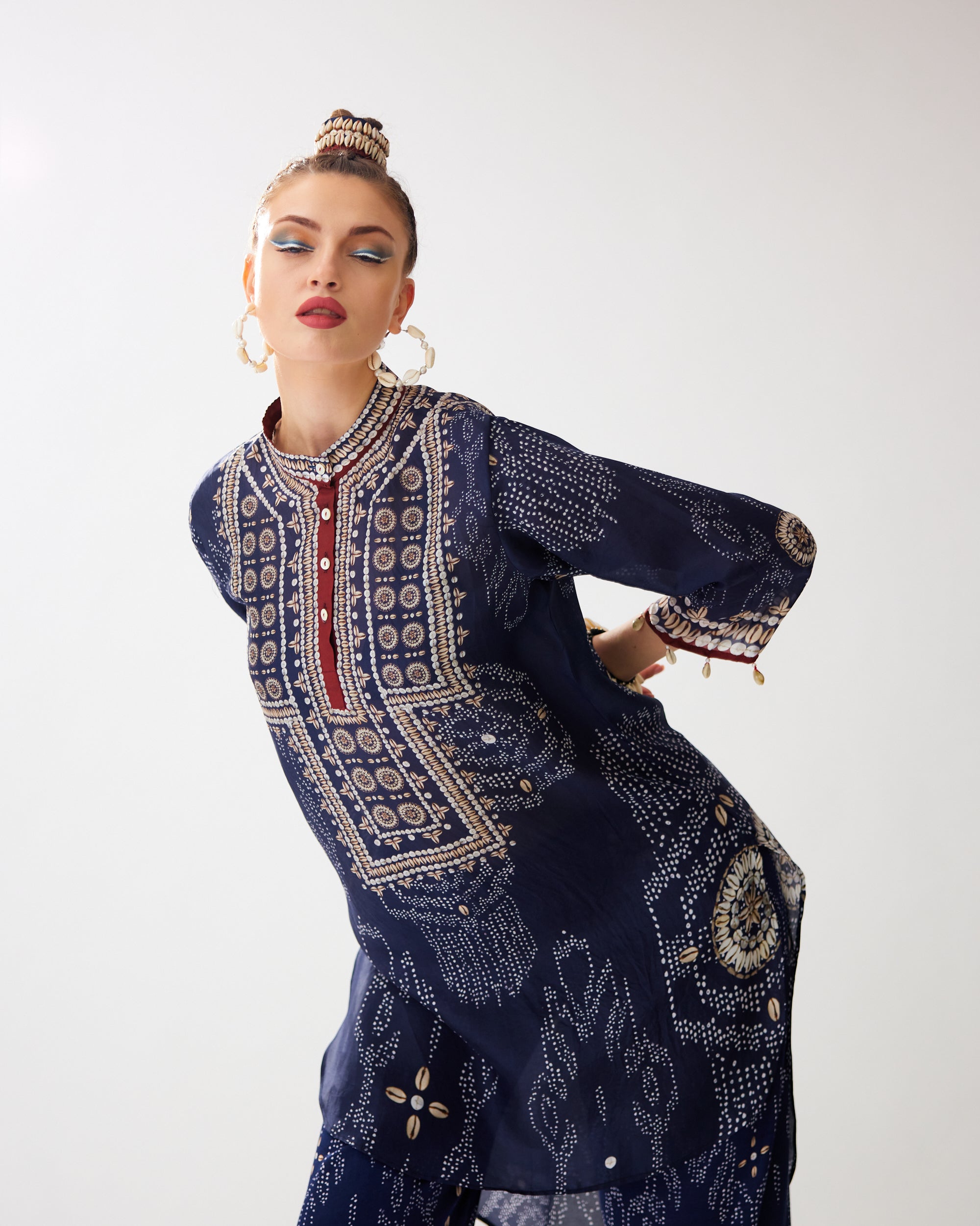 Zohra : Baaka - Navy