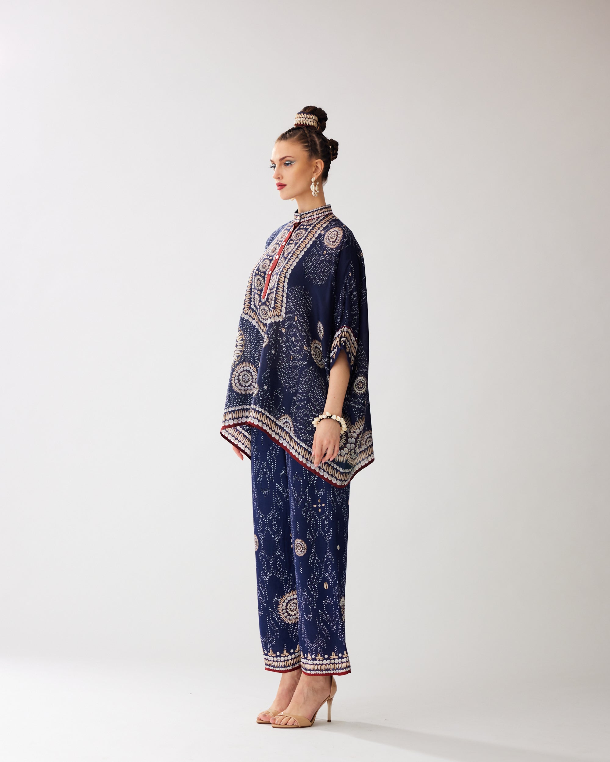 Zohra : Chanel - Navy