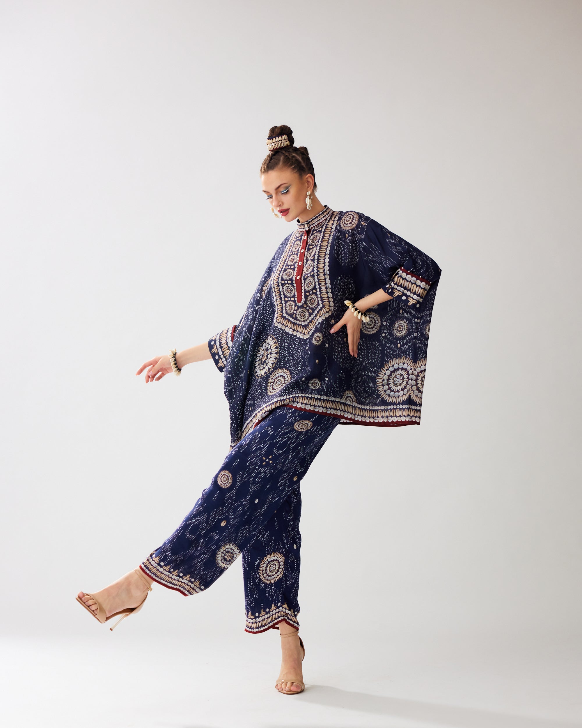 Zohra : Chanel - Navy
