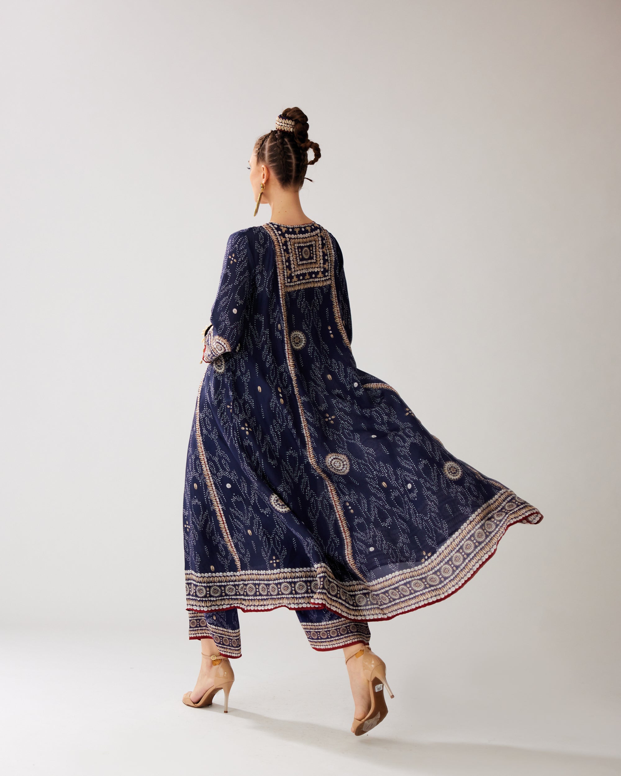 Zohra : Anisha - Navy