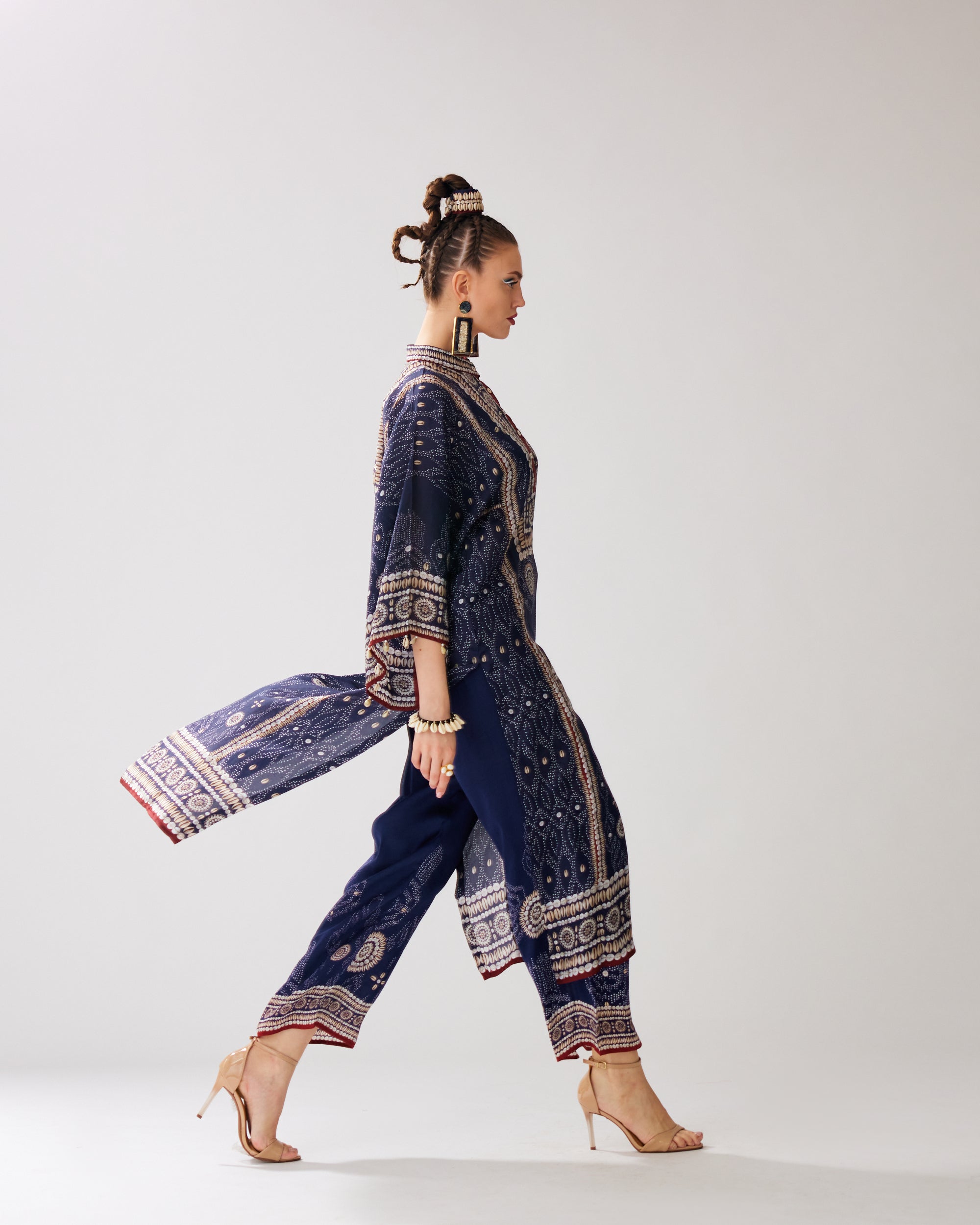 Zohra : Gayatri - Navy