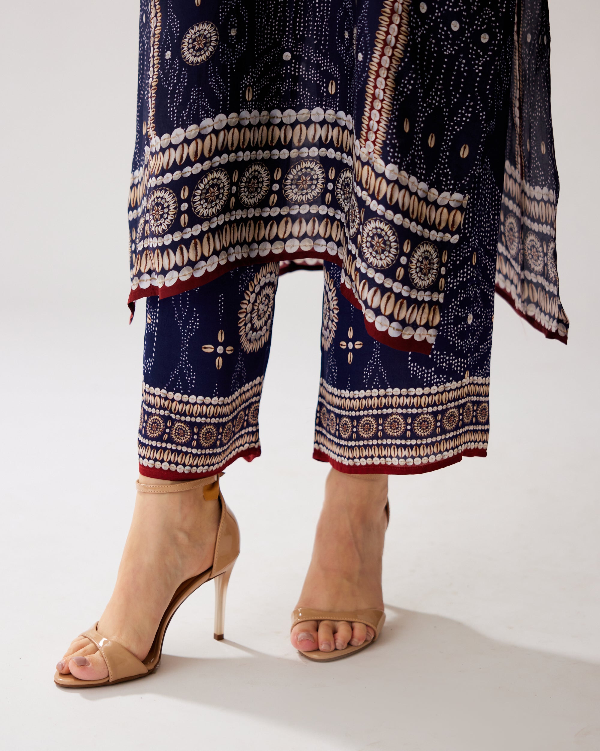 Zohra : Gayatri - Navy