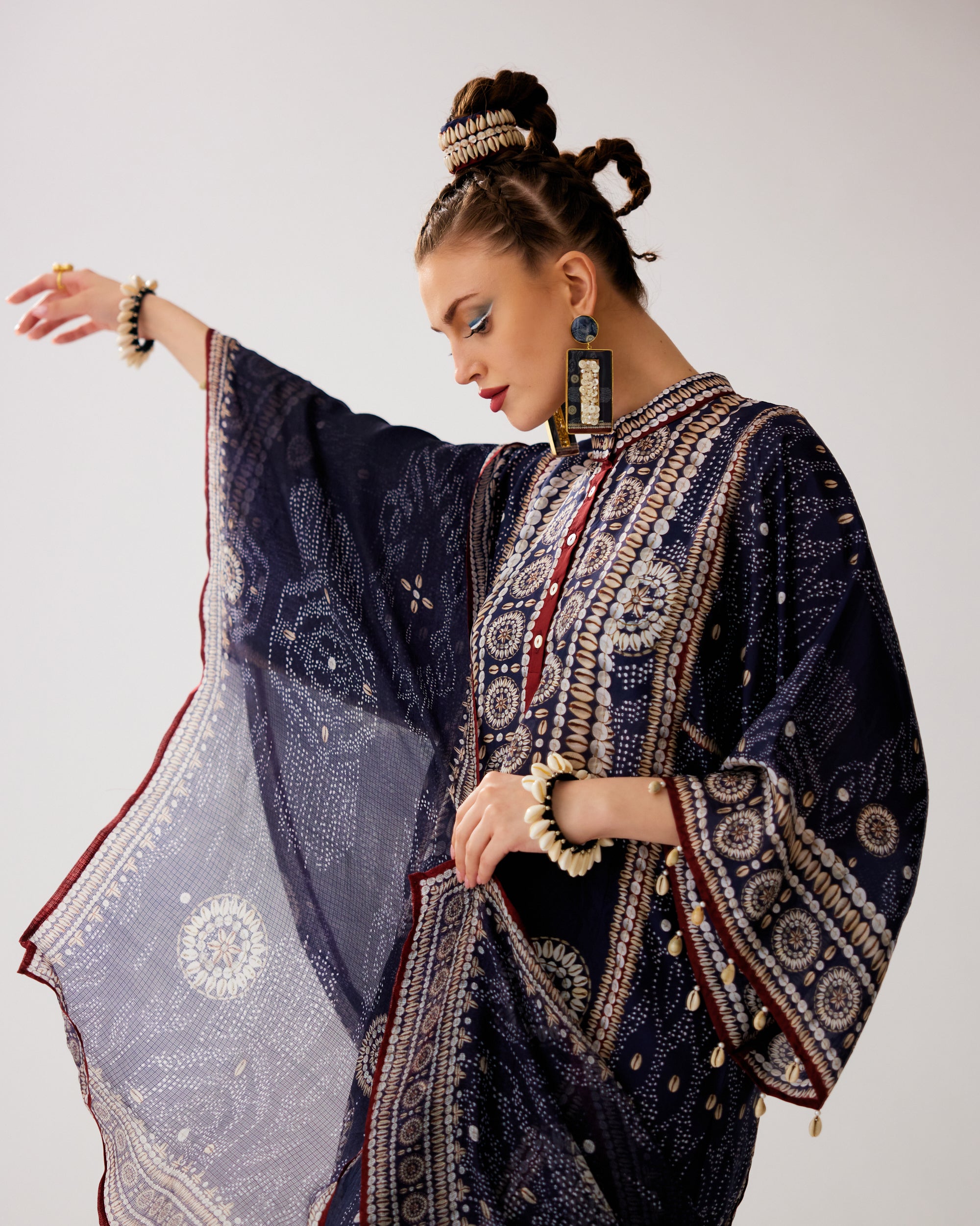 Zohra : Gayatri - Navy