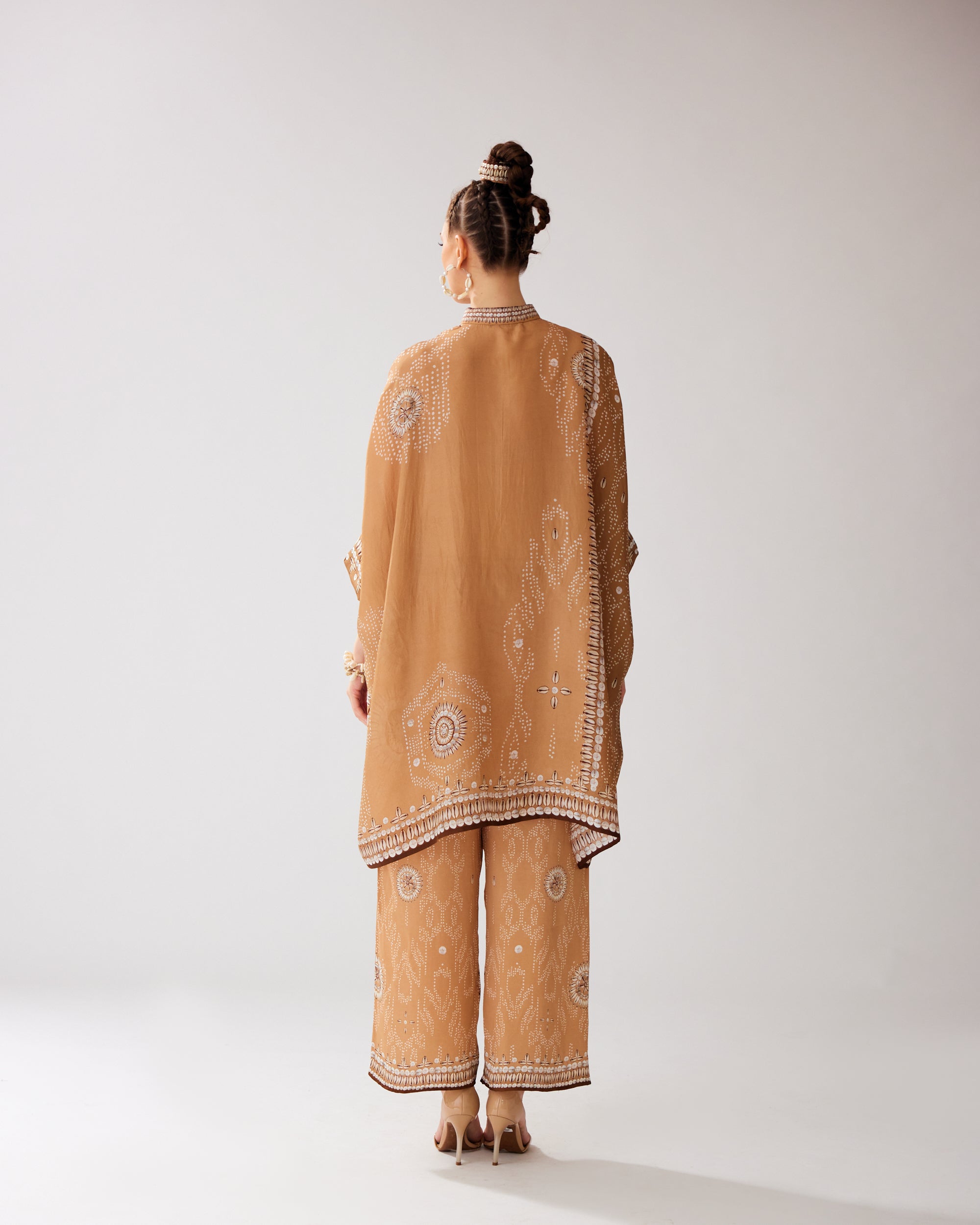 Zohra : Chanel 36" - Caramel