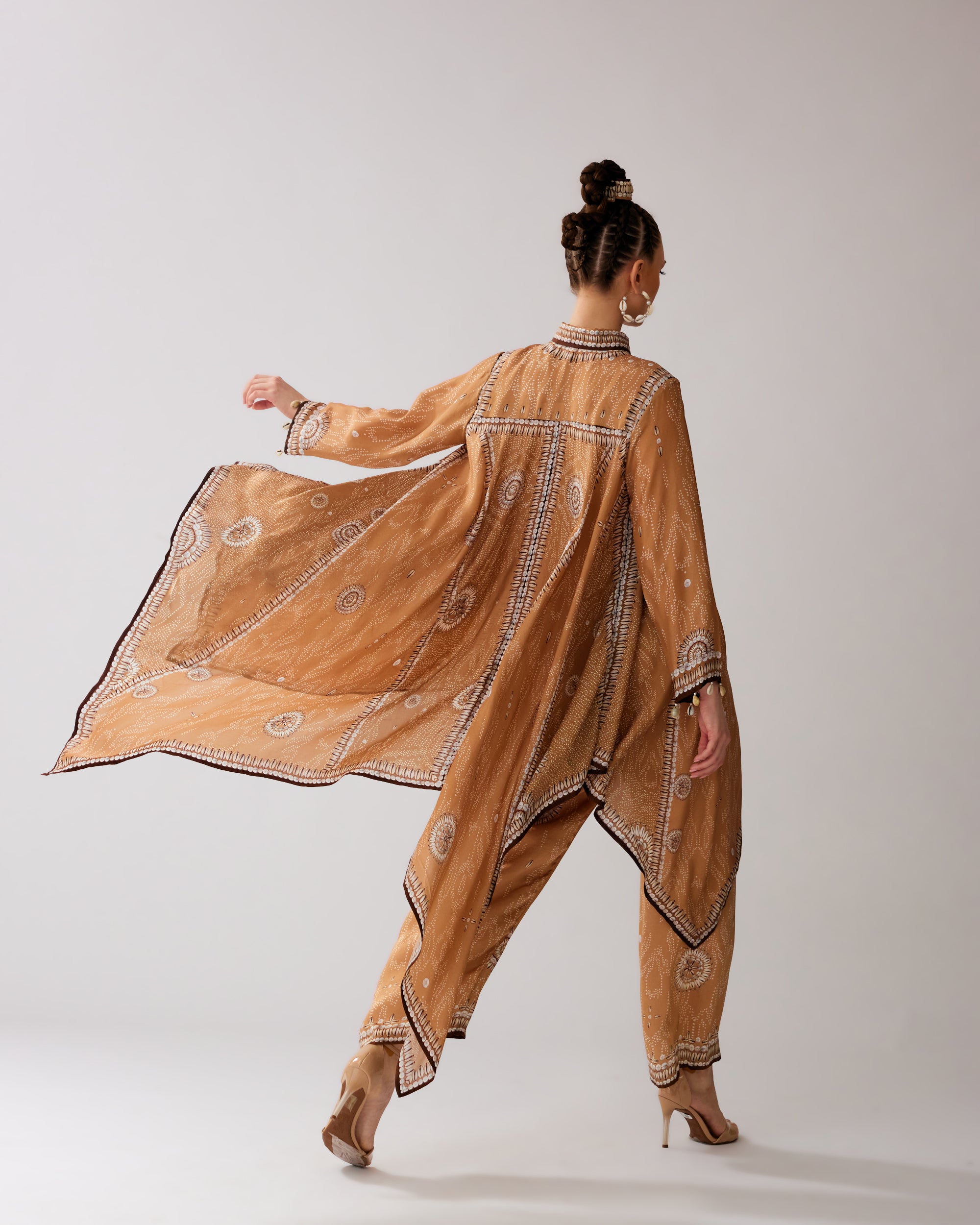 Zohra : Shibani - Caramel