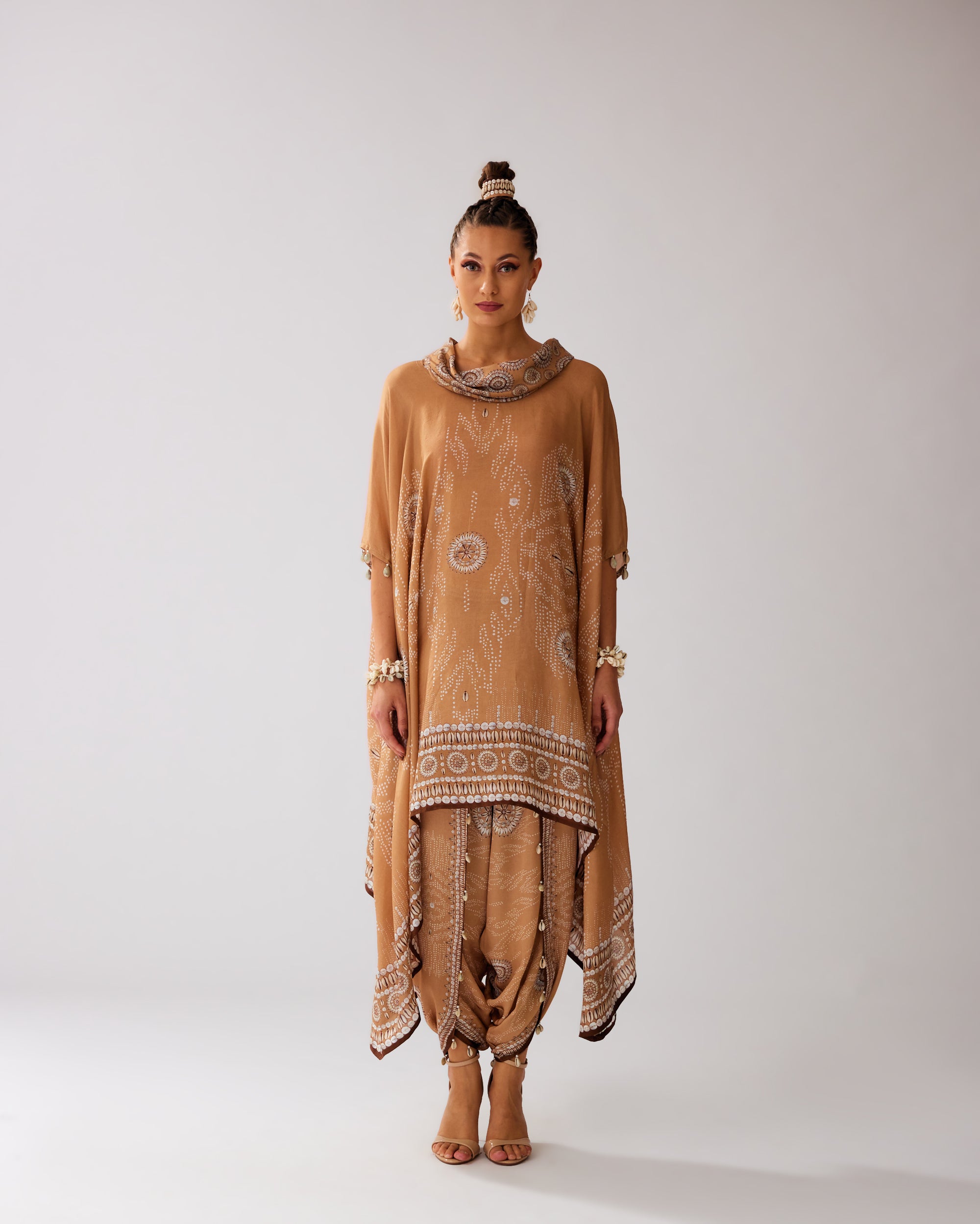 Zohra : Lavanya/Sonth - Caramel