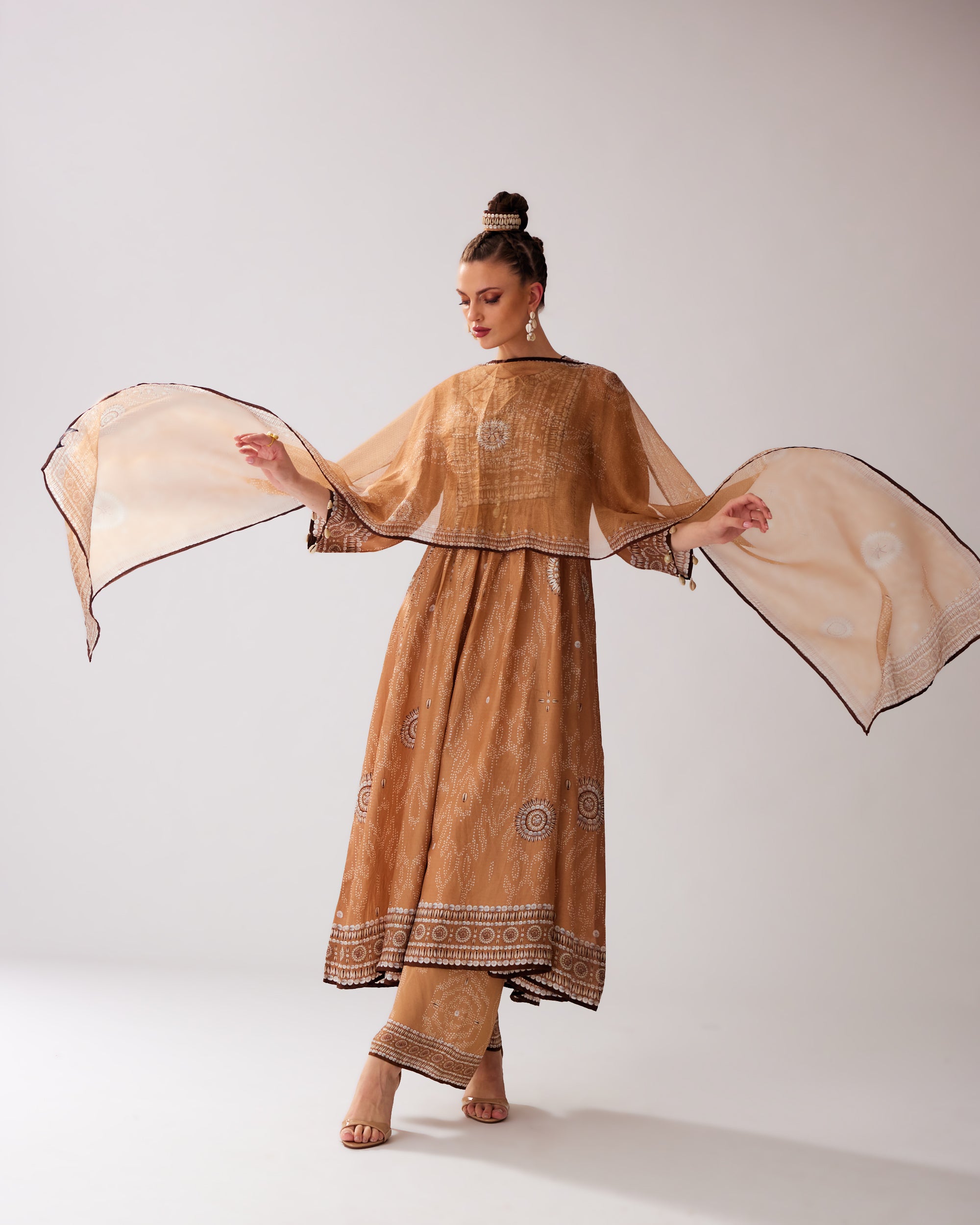 Zohra : Anisha - Caramel