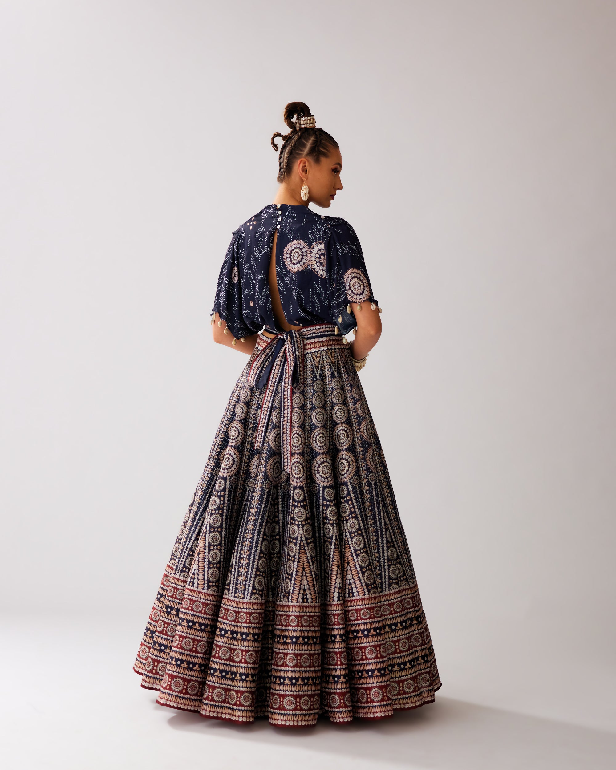 Zohra : Varsha Leela - Navy/Red