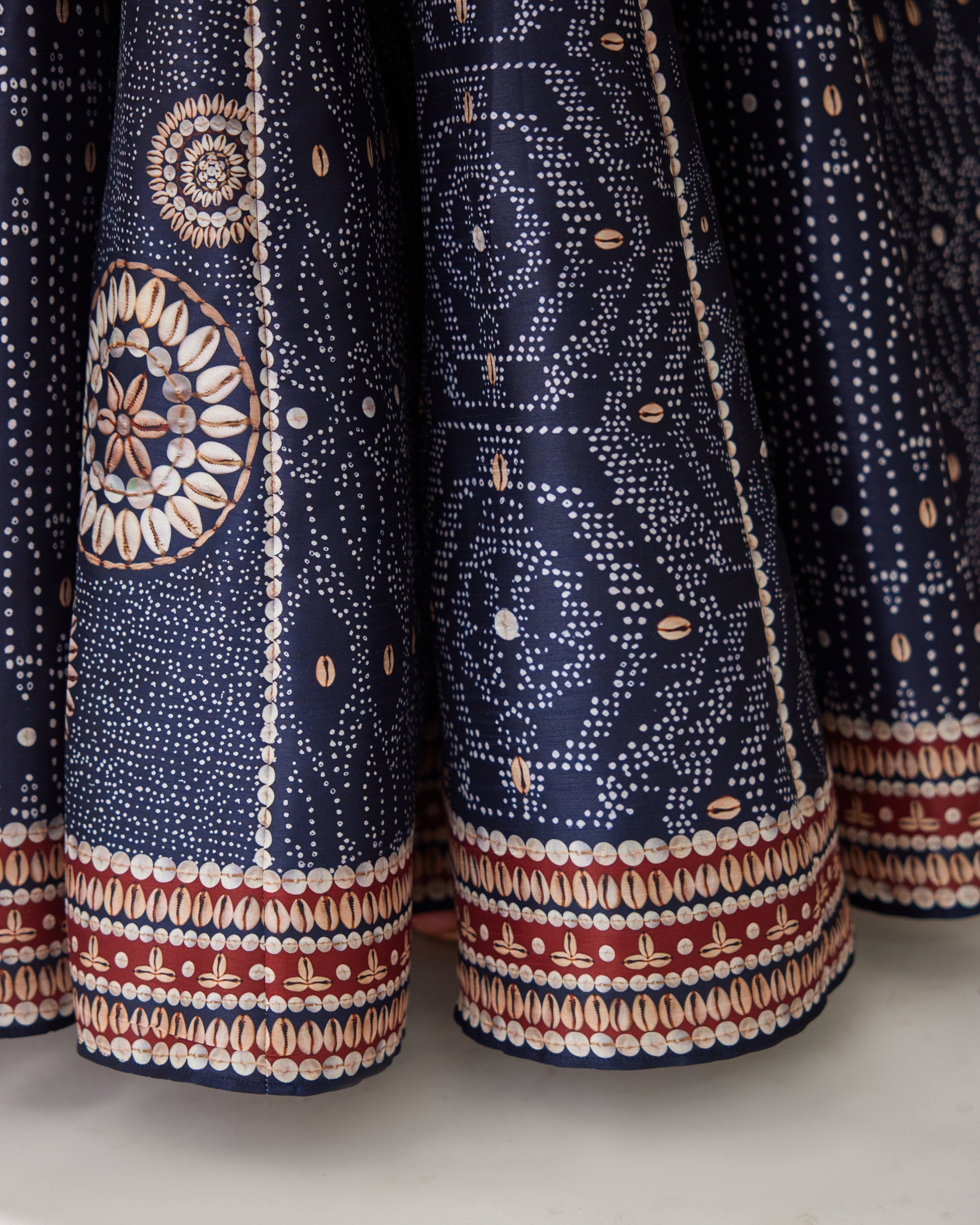 Zohra : Varsha Leela - Navy