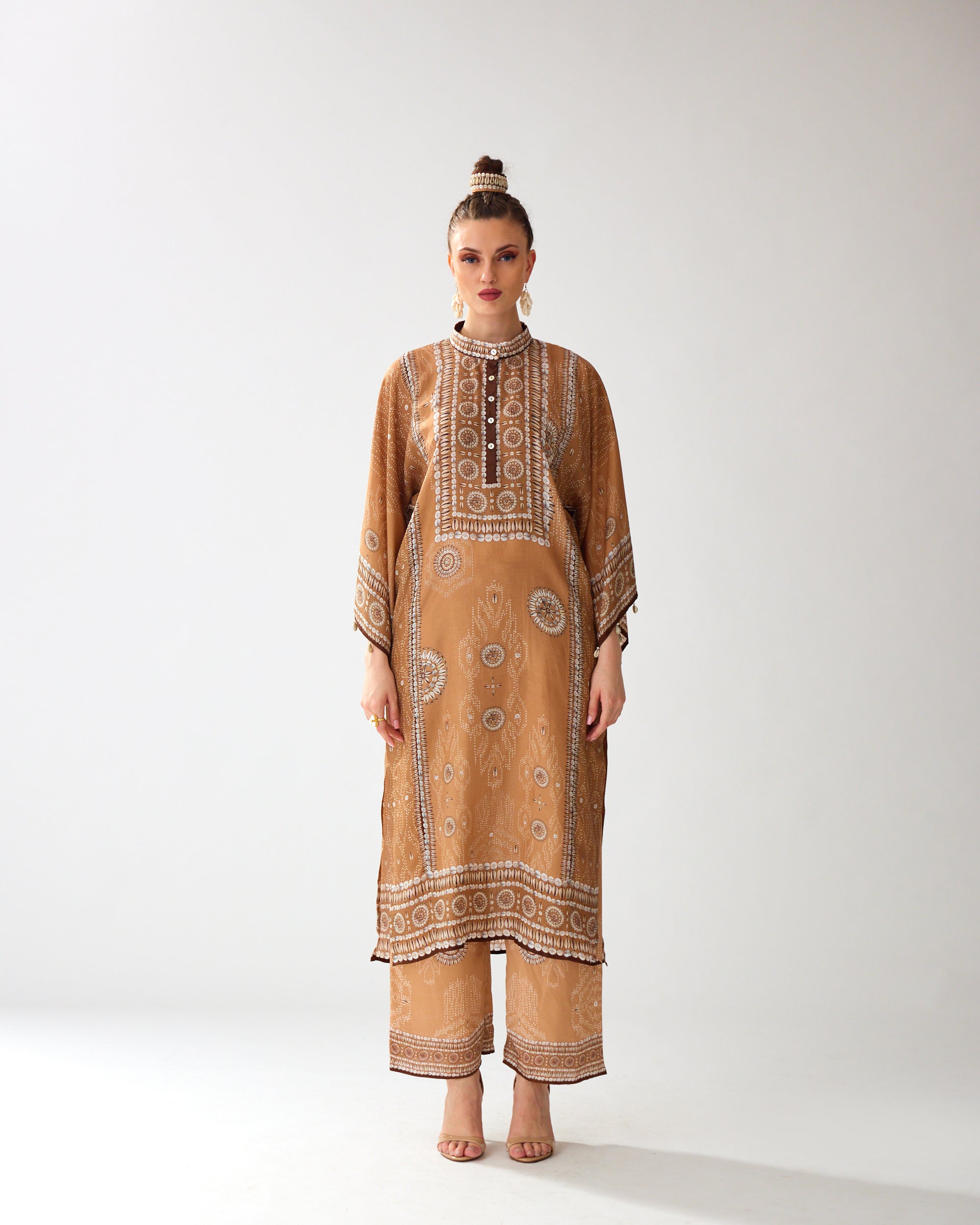 Zohra : Gayatri - Caramel